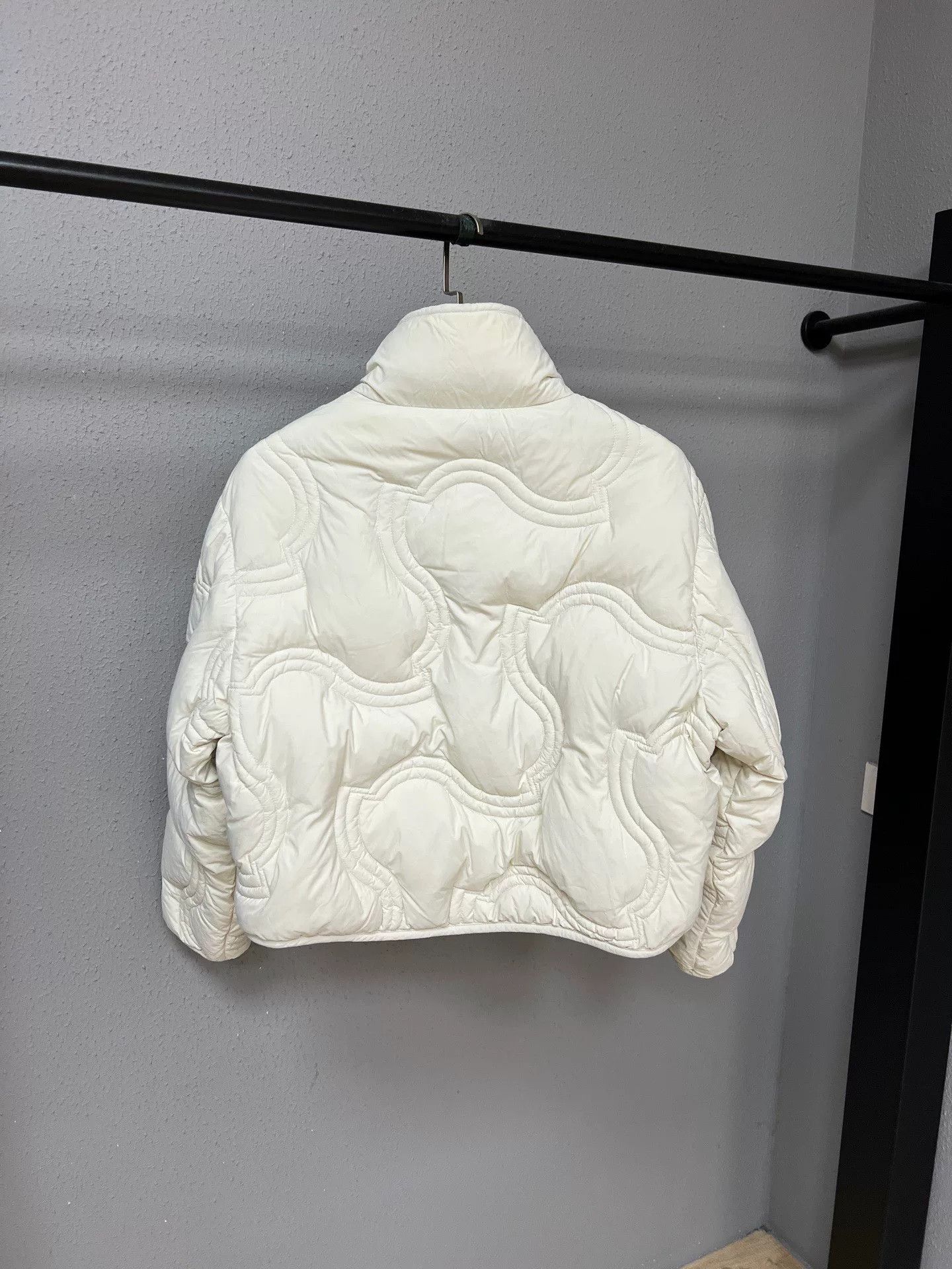 Moncler Moncler White Cloud Down Jacket Size XS / US 0-2 / IT 36-38 - 2 Thumbnail