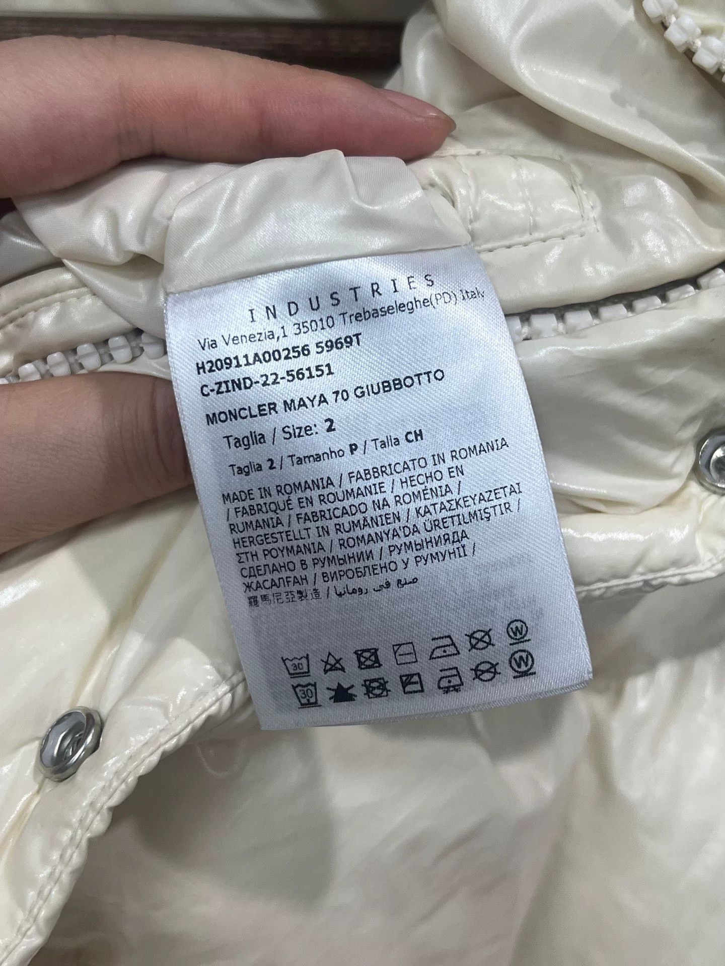 Moncler Moncler Maya 70th Anniversary Down Jacket Size S / US 4 / IT 40 - 5 Thumbnail