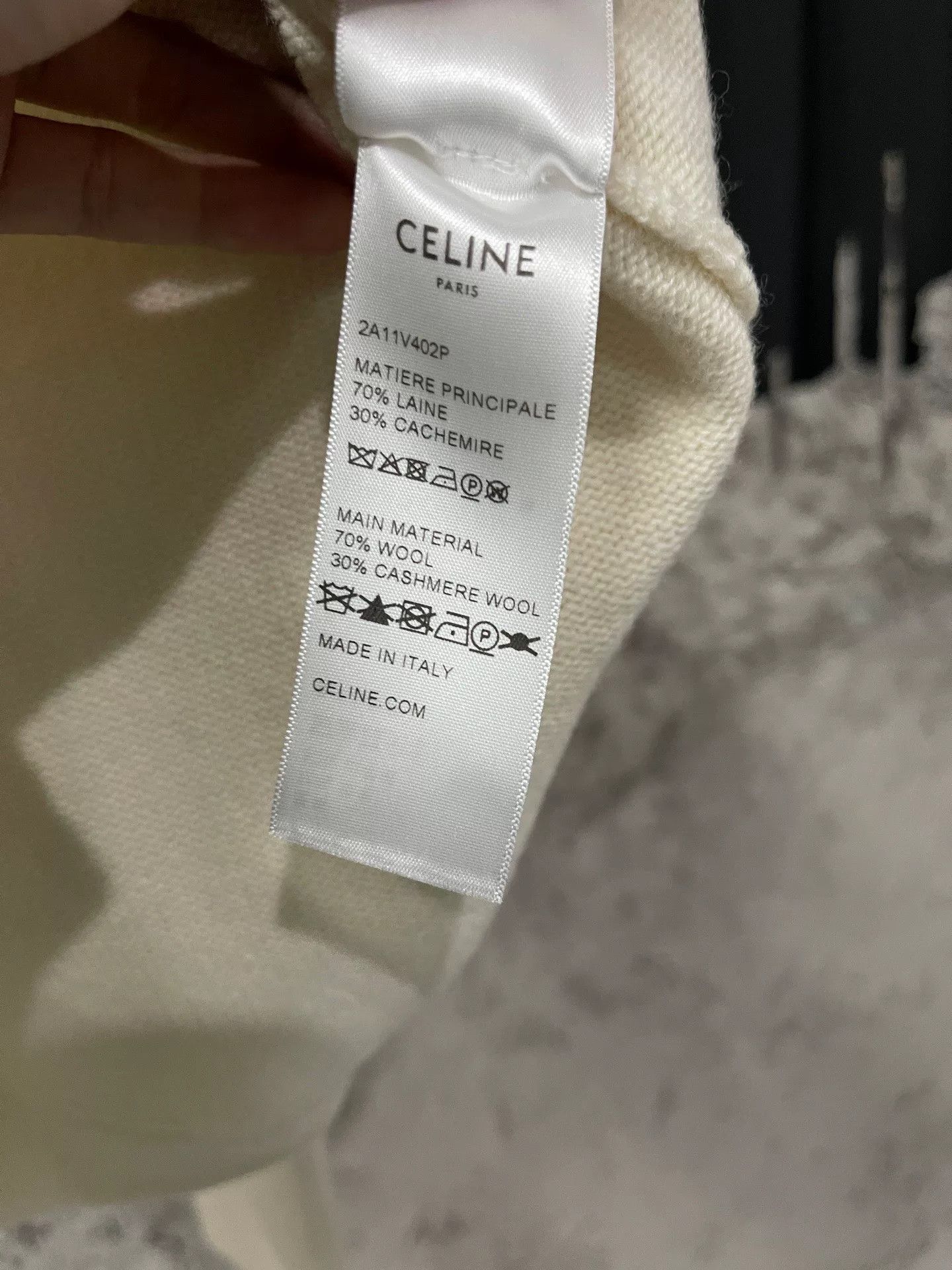 Celine celine logo cream sweatshirt in size small Size S / US 4 / IT 40 - 5 Thumbnail