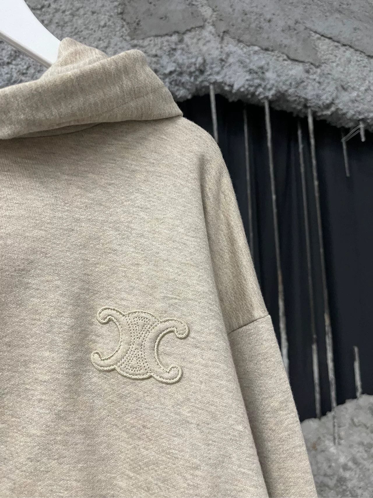 Celine celine oat-colored cropped hoodie sweatshirt Size L / US 10 / IT 46 - 5 Thumbnail