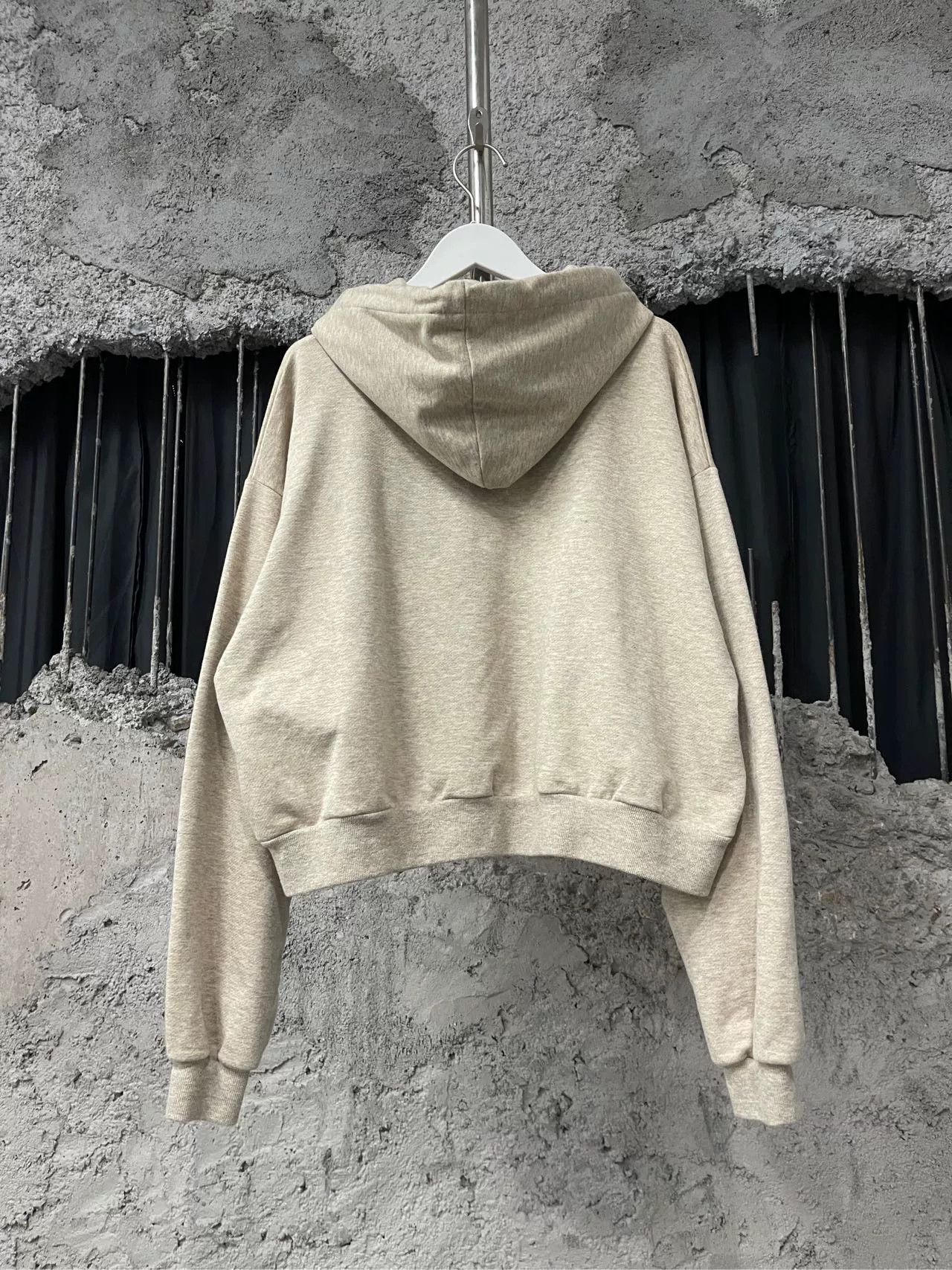 Celine celine oat-colored cropped hoodie sweatshirt Size L / US 10 / IT 46 - 2 Thumbnail