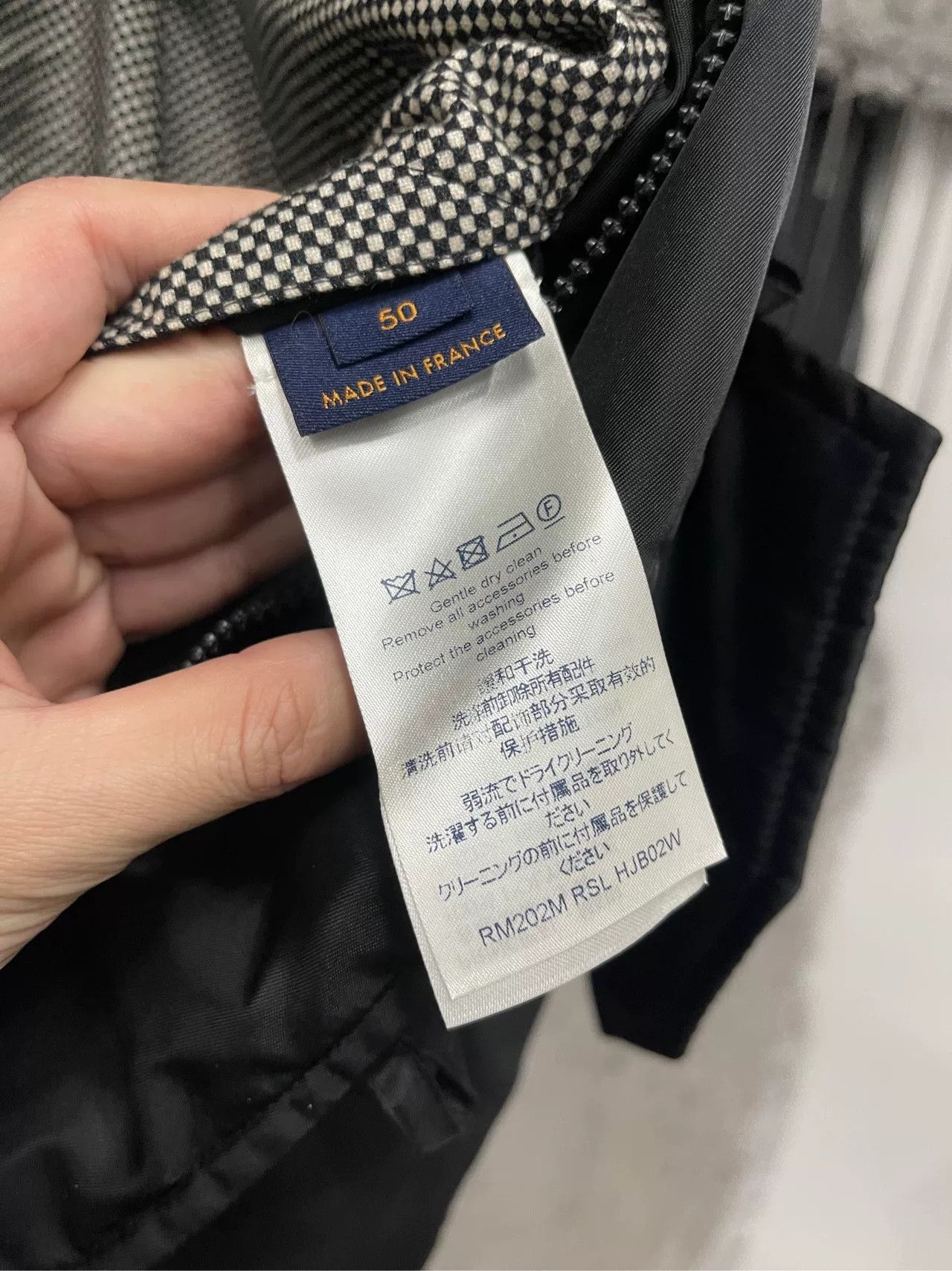 Louis Vuitton louis vuitton nigo mount fuji jacket Size US L / EU 52-54 / 3 - 8 Thumbnail