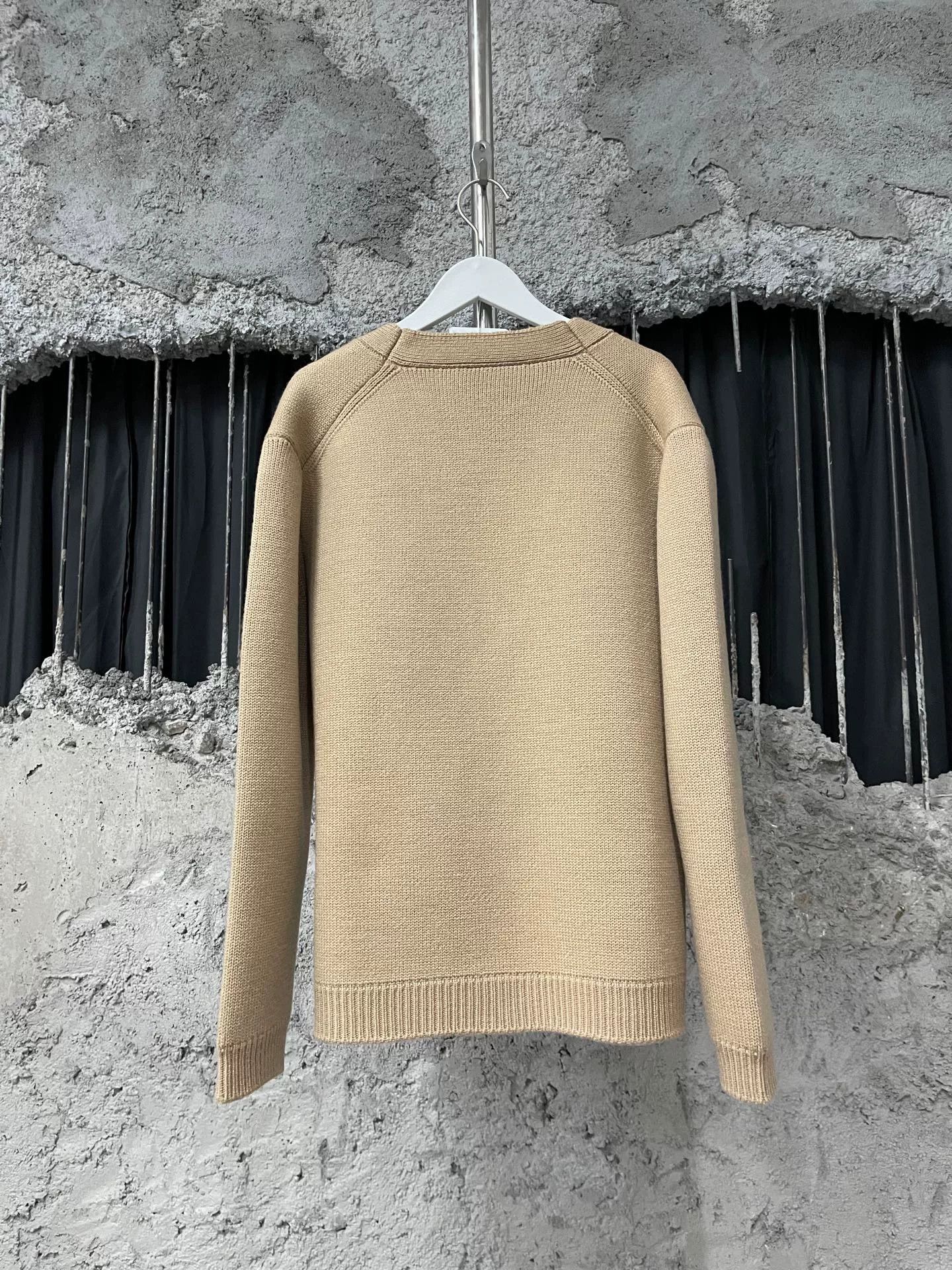 Miu Miu Miumiu Beige Wool Cardigan Size S / US 4 / IT 40 - 2 Thumbnail