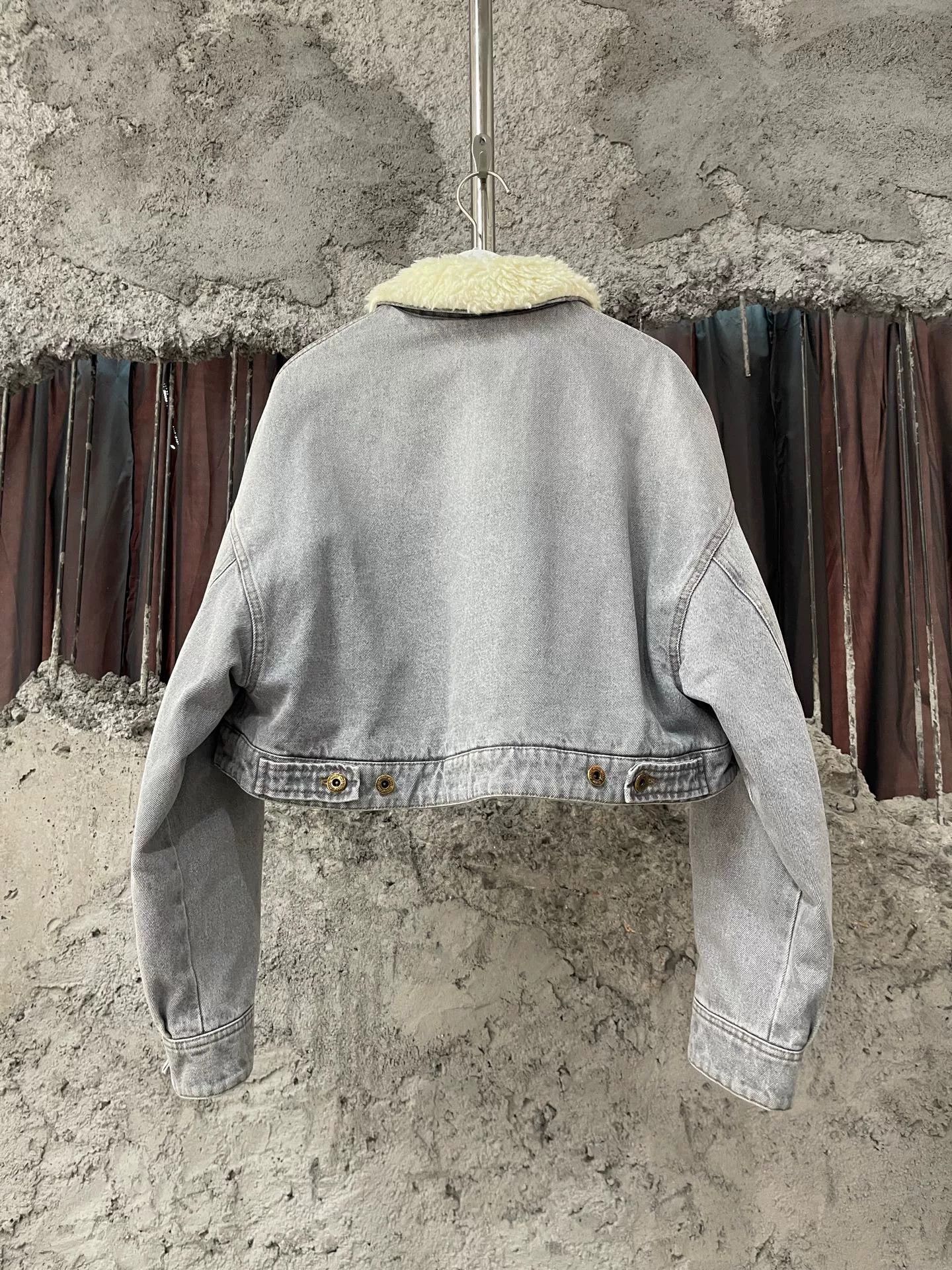 Miu Miu gray shearling collar denim jacket Size M / US 6-8 / IT 42-44 - 2 Thumbnail