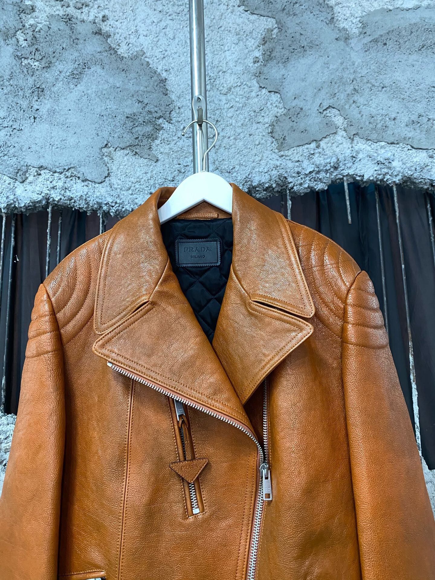 Prada prada leather motorcycle jacket in new condition Size S / US 4 / IT 40 - 3 Thumbnail