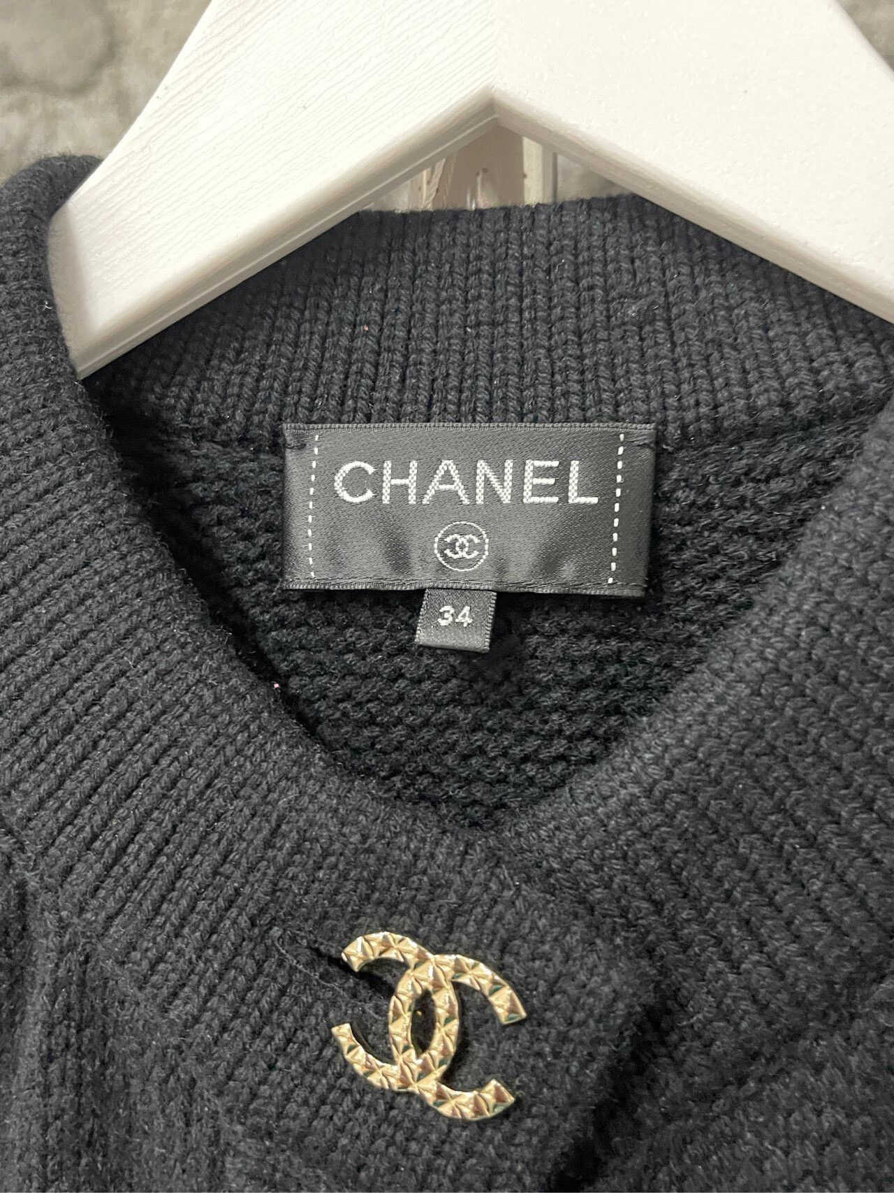 Chanel Chanel Wool Cardigan in Excellent Condition Size XS / US 0-2 / IT 36-38 - 6 Thumbnail