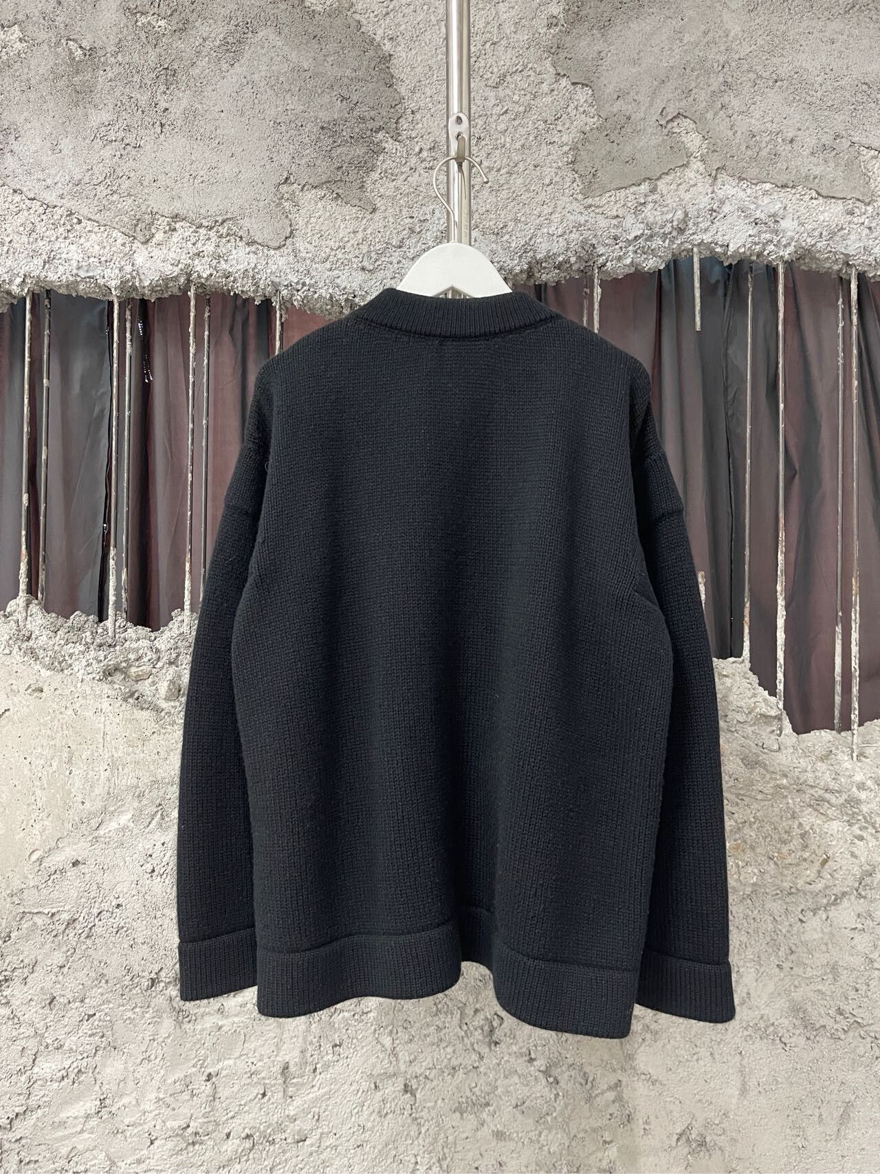 Chanel Chanel Wool Cardigan in Excellent Condition Size XS / US 0-2 / IT 36-38 - 2 Thumbnail