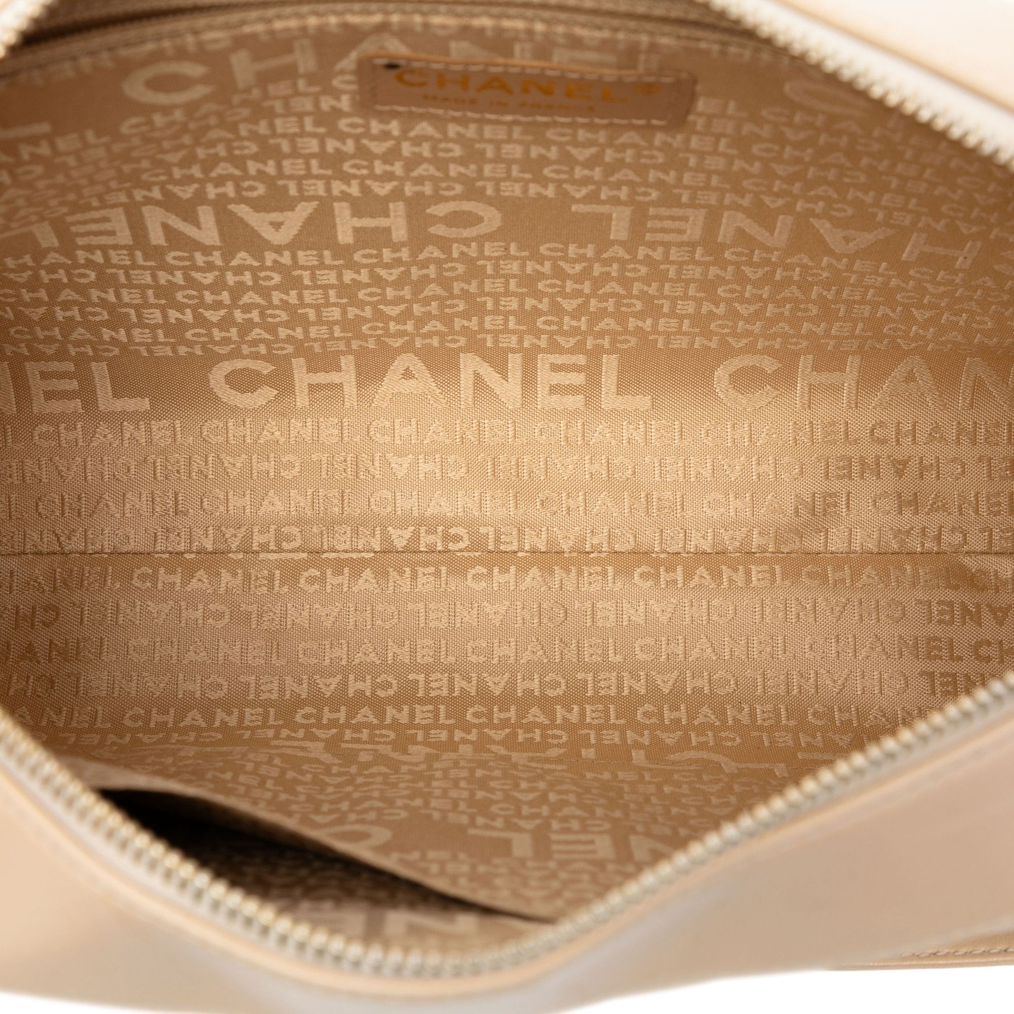 Chanel Chanel Medium Lambskin Chocolate Bar Shoulder Bag Size ONE SIZE - 4 Thumbnail