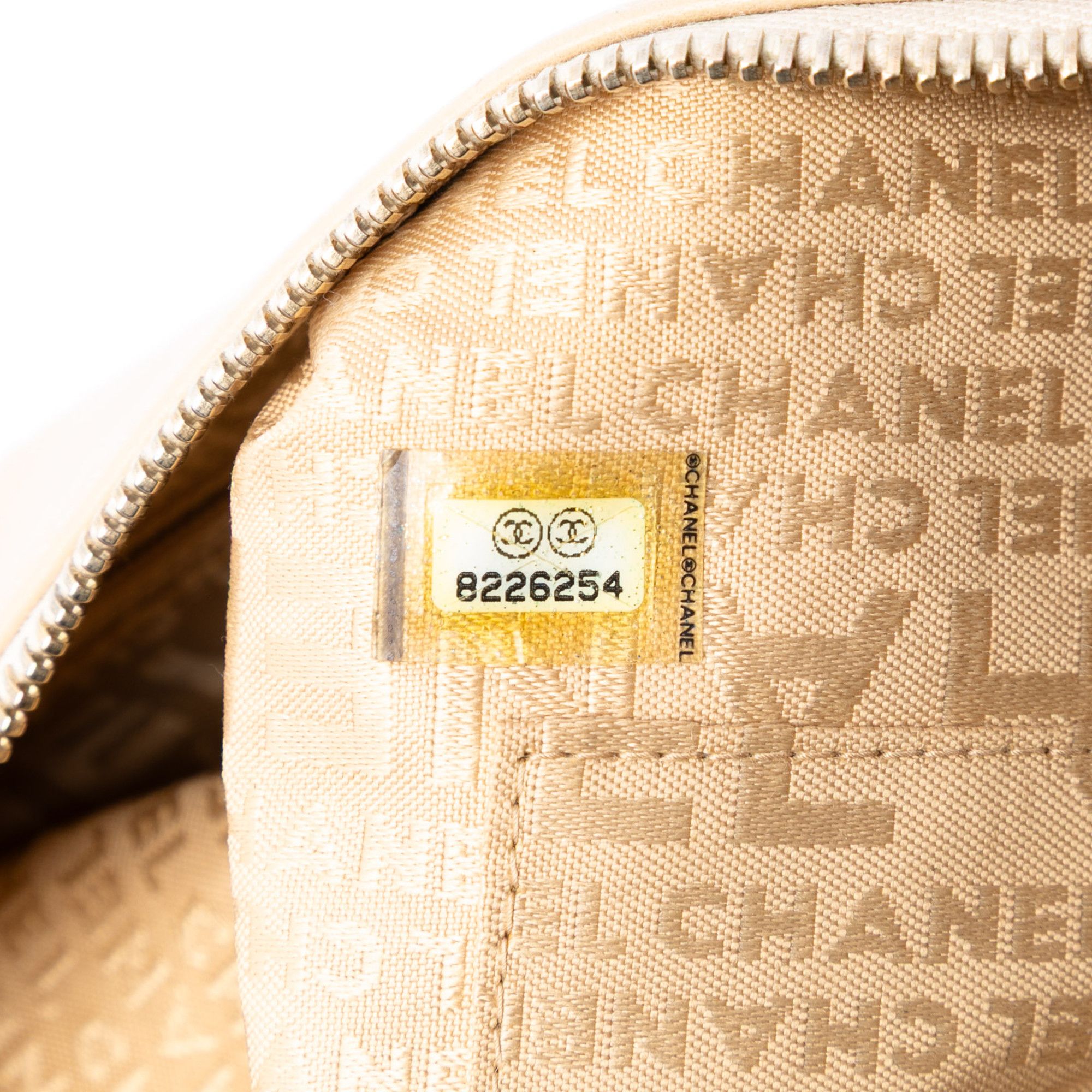 Chanel Chanel Medium Lambskin Chocolate Bar Shoulder Bag Size ONE SIZE - 6 Thumbnail