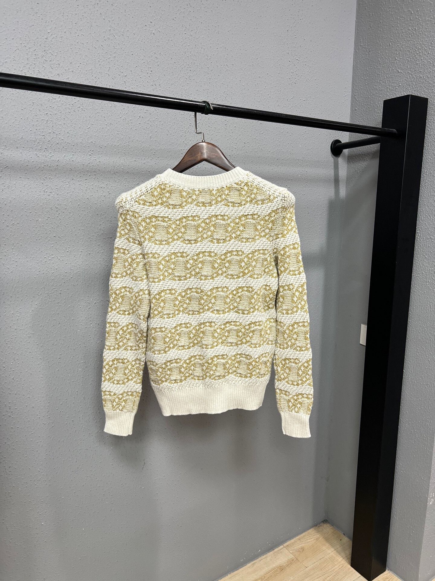 Chanel Chanel Double C Logo Knit Sweater Size M / US 6-8 / IT 42-44 - 2 Thumbnail
