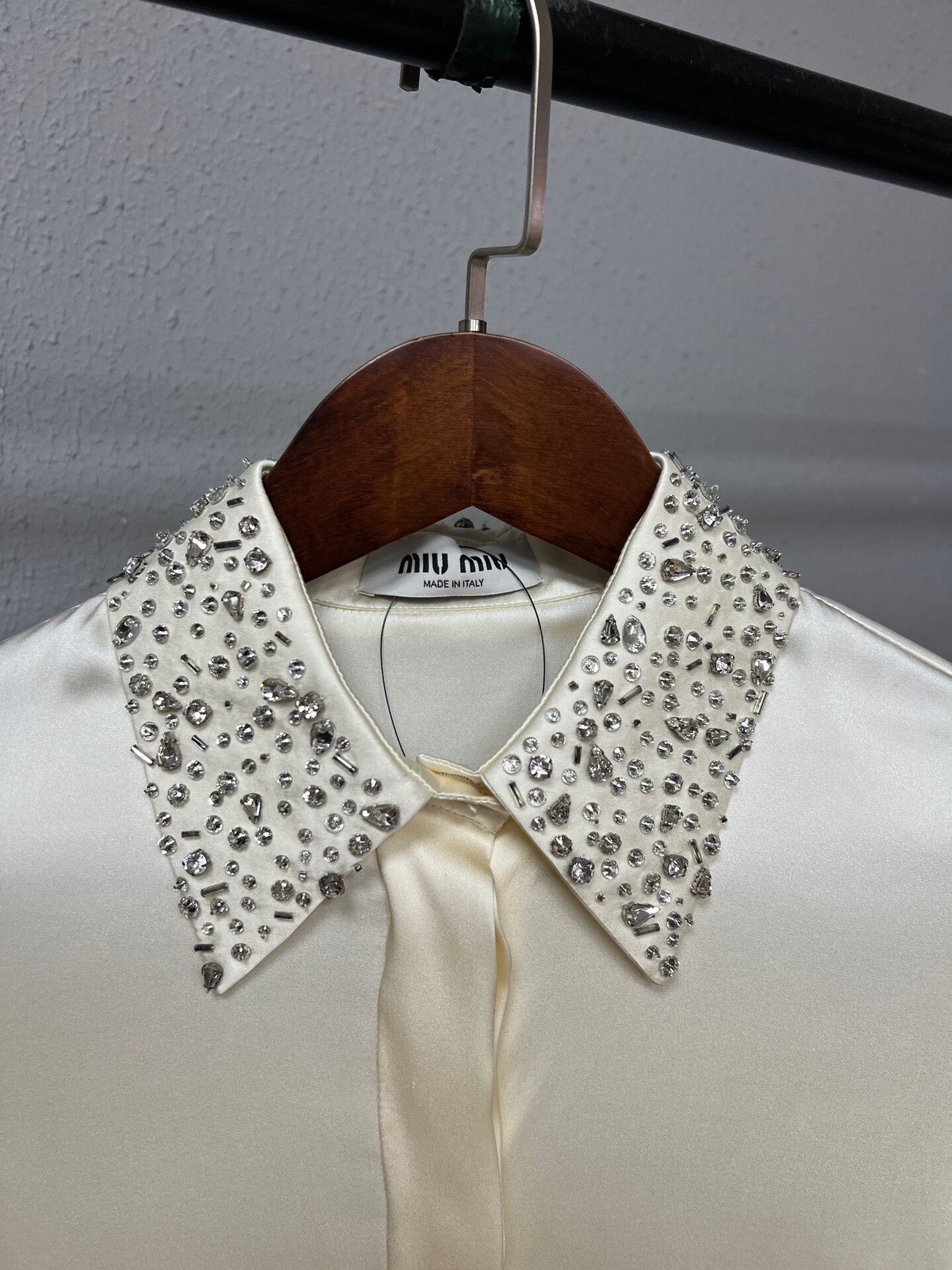 Miu Miu miumiu crystal silk blouse in size 38 Size S / US 4 / IT 40 - 3 Thumbnail