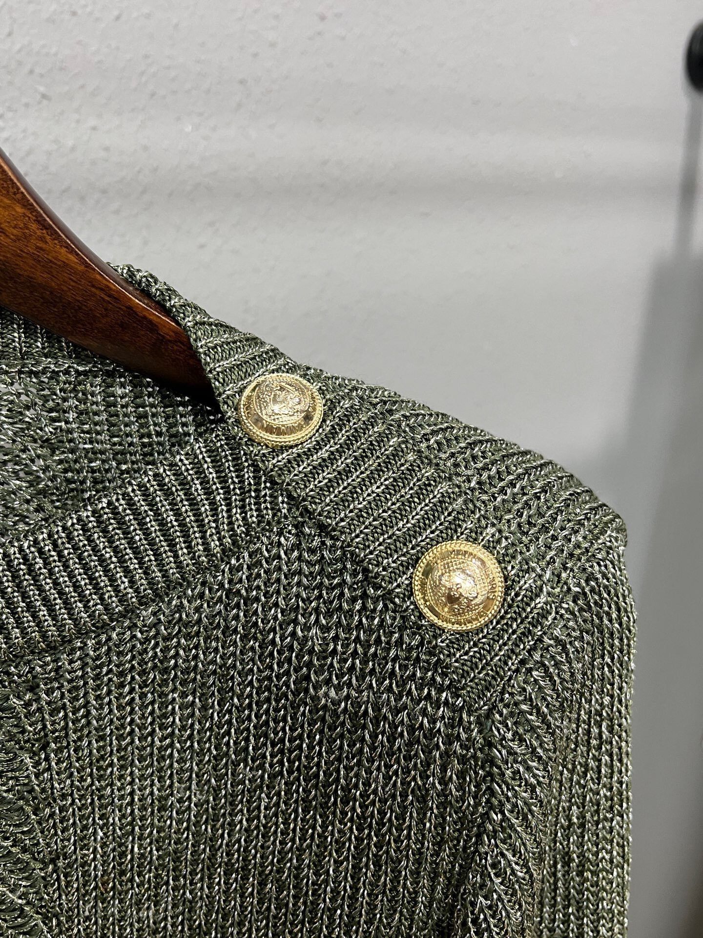 Balmain balmain knit long sleeve top with gold buttons Size S / US 4 / IT 40 - 3 Thumbnail