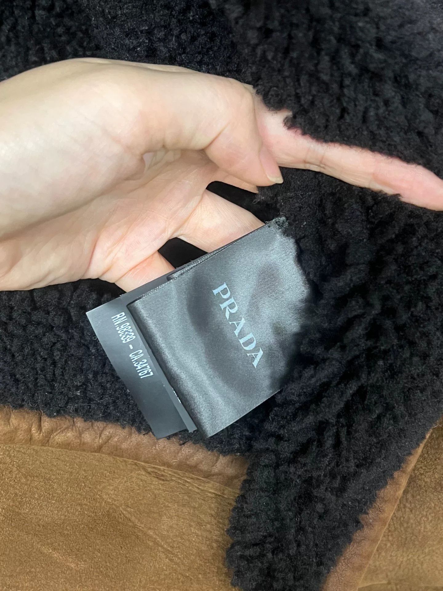 Prada brown fur coat by Prada Size US L / EU 52-54 / 3 - 5 Thumbnail