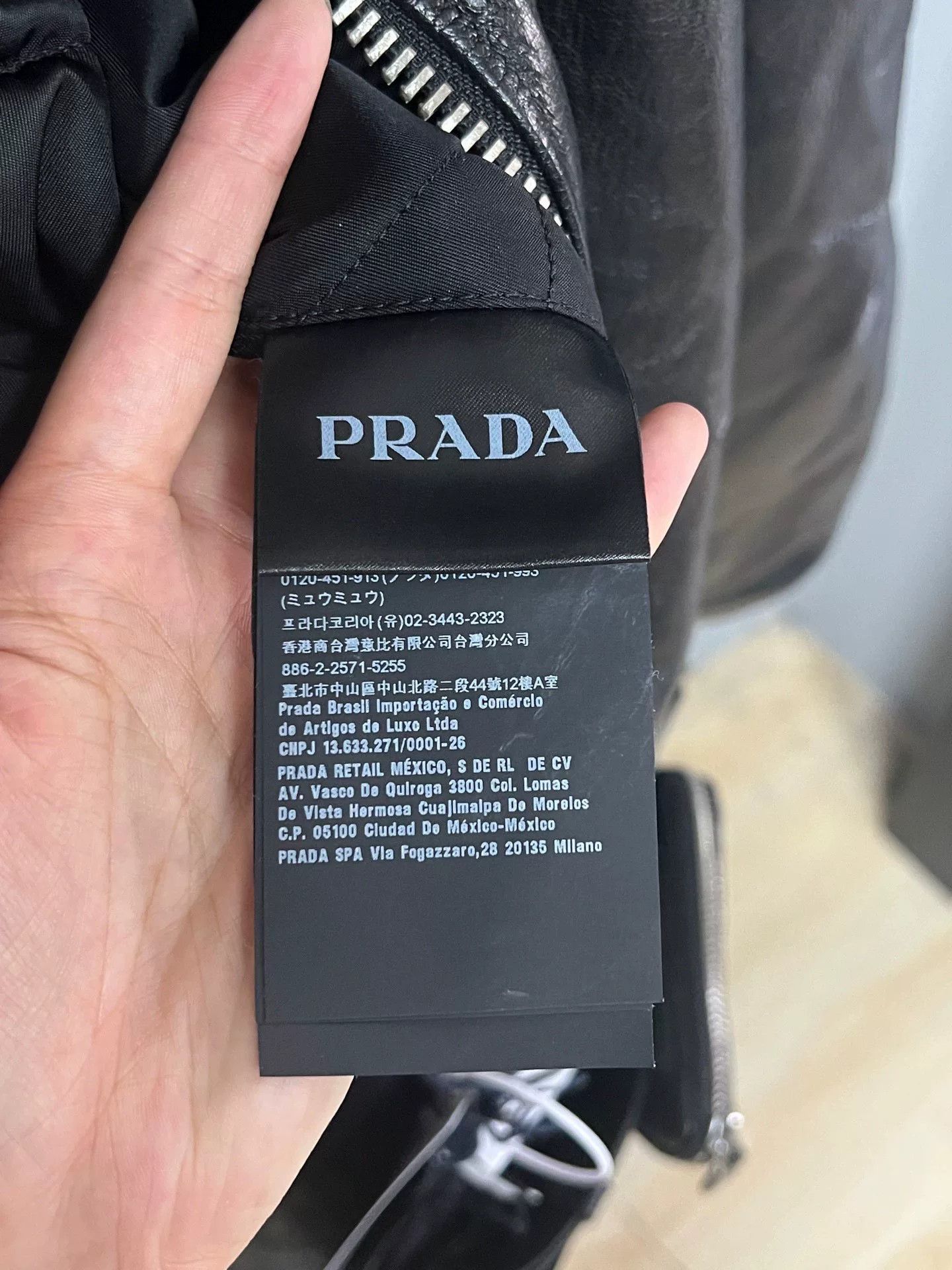 Prada black leather belted coat by Prada Size M / US 6-8 / IT 42-44 - 6 Thumbnail