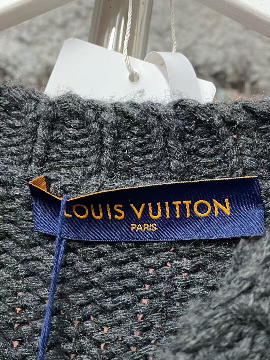 Louis Vuitton louis vuitton airplane pattern knit sweater Size US L / EU 52-54 / 3 - 7 Thumbnail