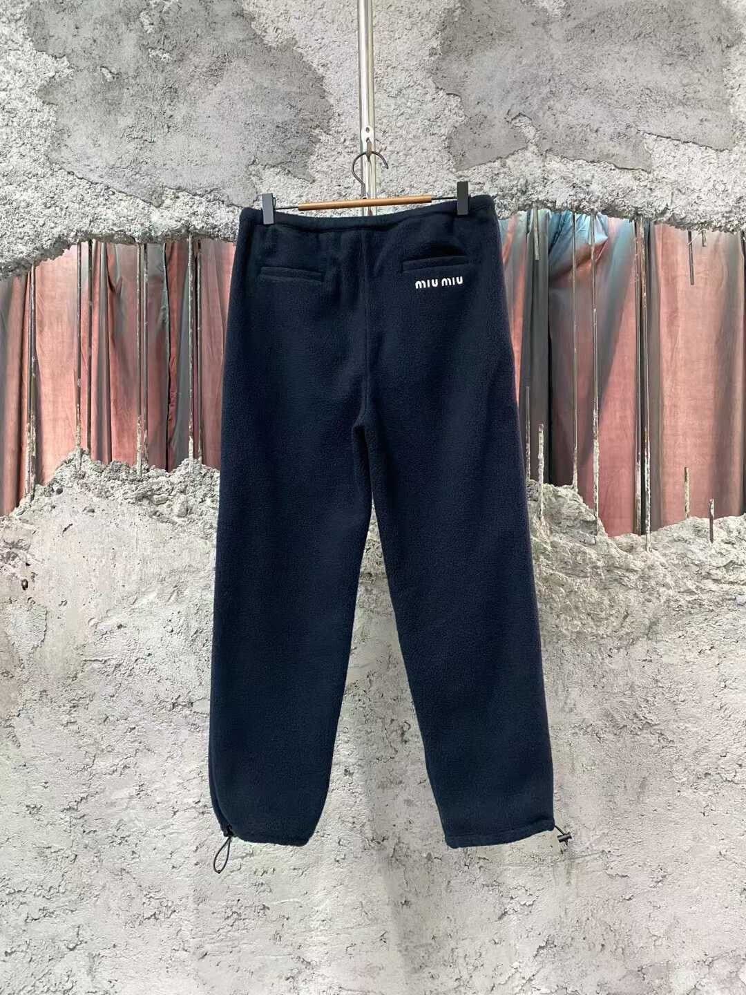 Miu Miu miu miu fleece sweatpants in navy blue Size 38" / US 16 / IT 52 - 2 Thumbnail