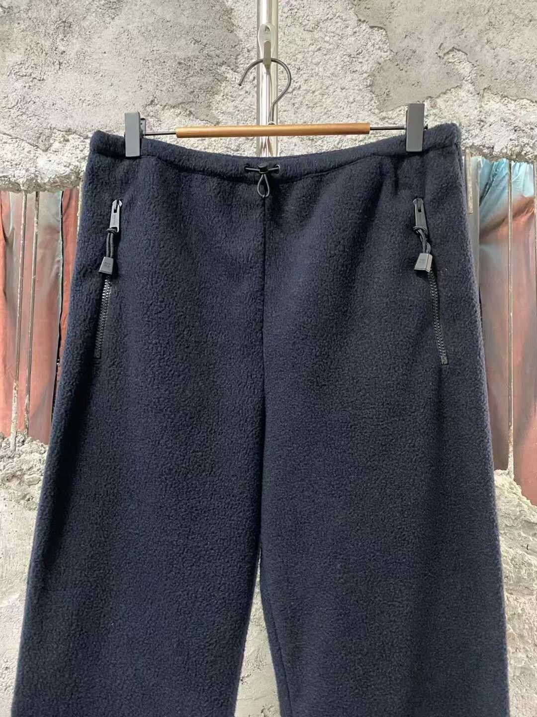 Miu Miu miu miu fleece sweatpants in navy blue Size 38" / US 16 / IT 52 - 3 Thumbnail