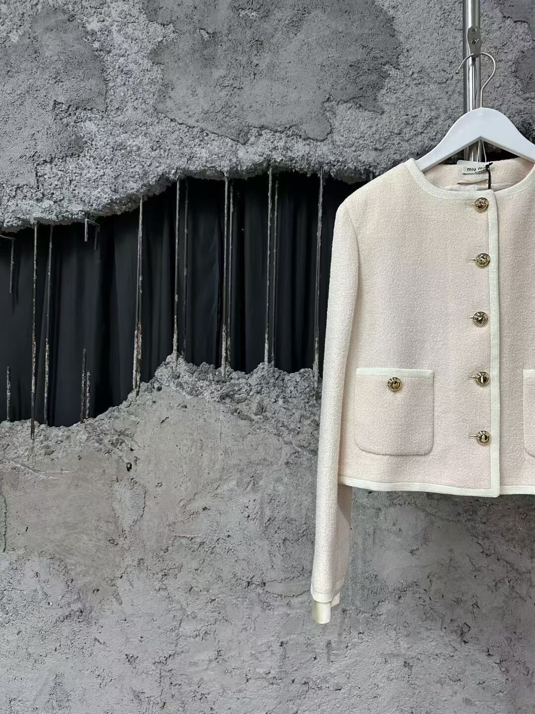 Miu Miu miumiu short cream classic jacket Size M / US 6-8 / IT 42-44 - 3 Thumbnail
