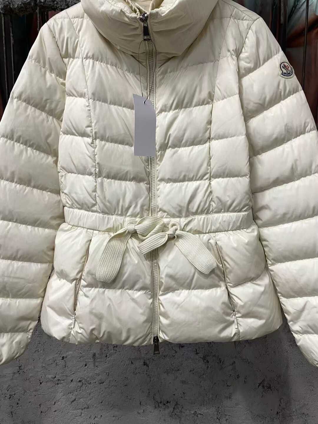 Moncler moncler cream belt puffer jacket Size S / US 4 / IT 40 - 4 Thumbnail