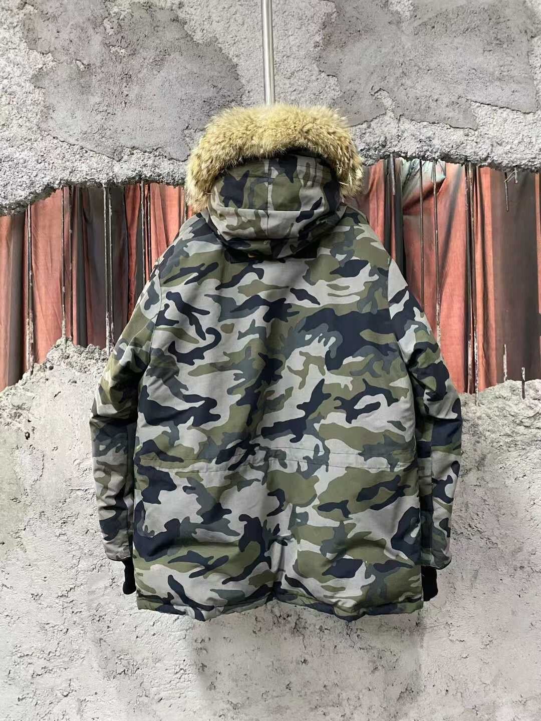 Canada Goose long camouflage down jacket by canada goose Size US L / EU 52-54 / 3 - 2 Thumbnail