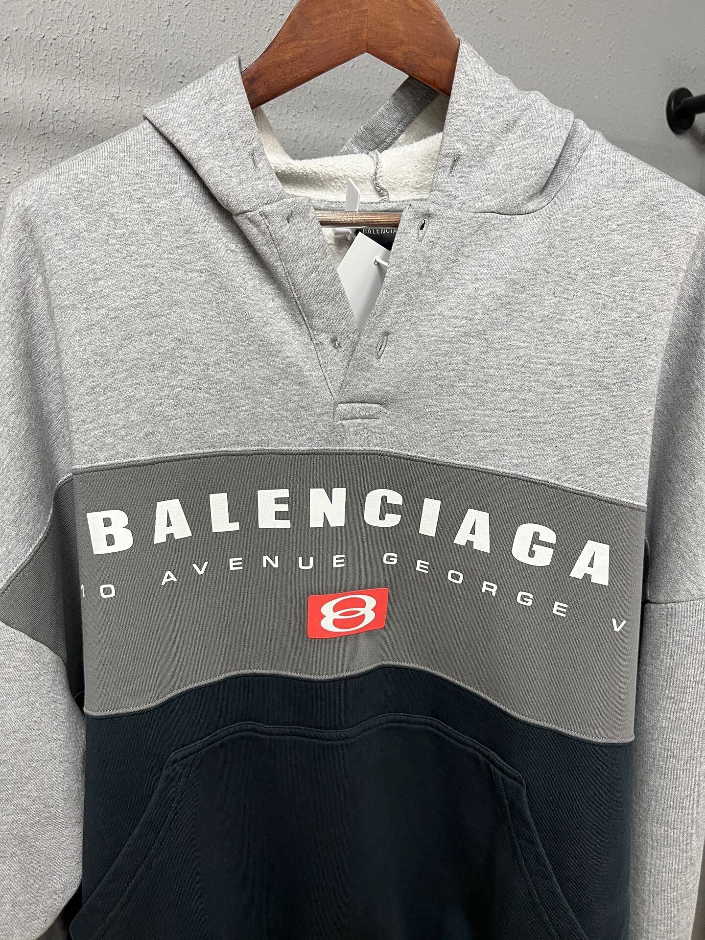 Balenciaga balenciaga gray black hooded sweatshirt Size US S / EU 44-46 / 1 - 3 Thumbnail