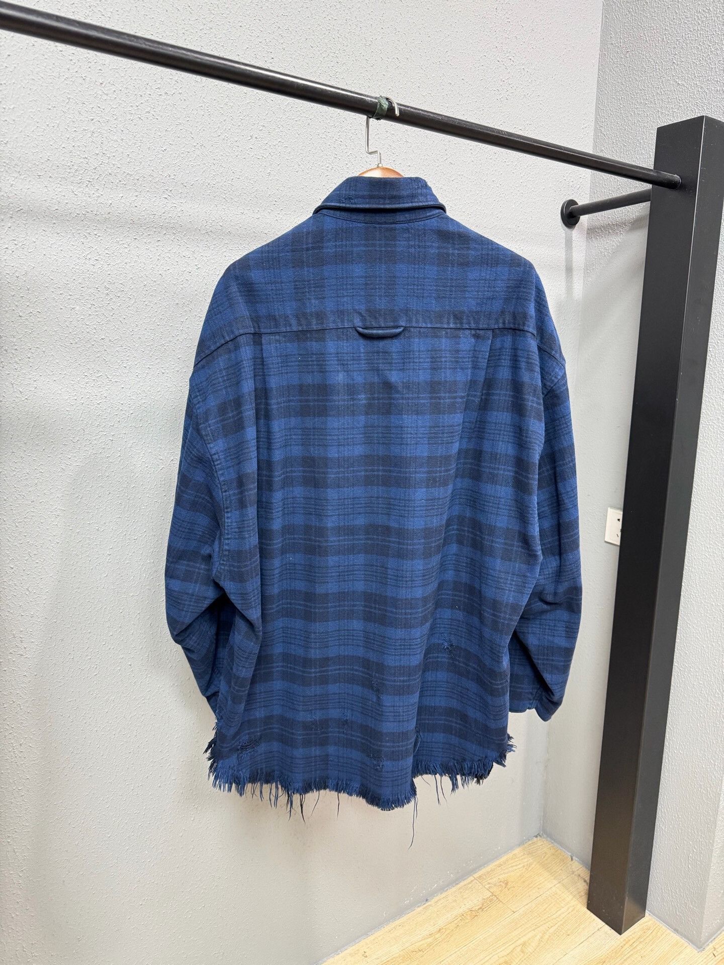 Balenciaga Balenciaga Blue Distressed Cotton Shirt Size US S / EU 44-46 / 1 - 2 Thumbnail