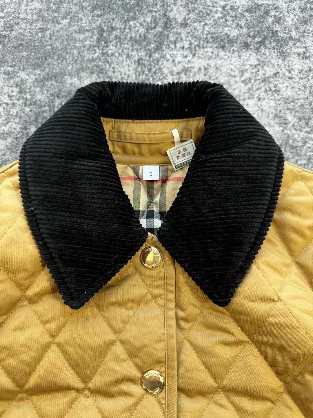 Burberry burberry quilted yellow cotton jacket Size S / US 4 / IT 40 - 4 Thumbnail