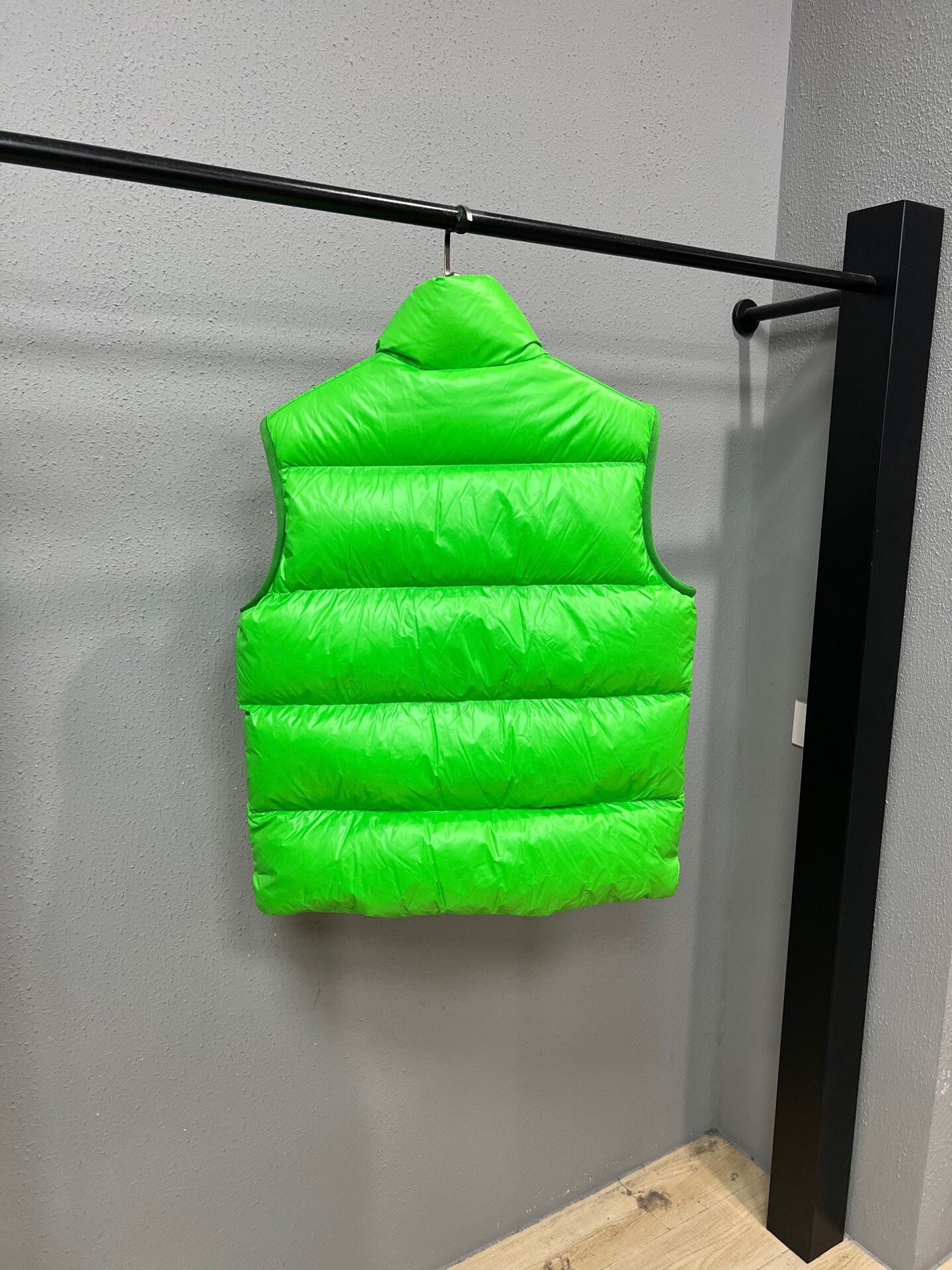 Moncler moncler sumida neon green puffer vest Size US M / EU 48-50 / 2 - 2 Thumbnail