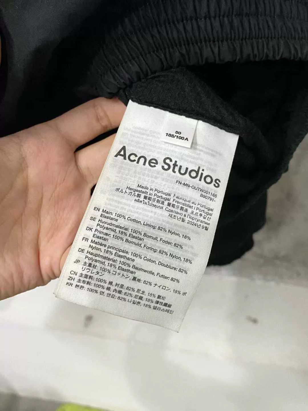 Acne Studios acne studios black zip-up jacket Size US L / EU 52-54 / 3 - 7 Thumbnail