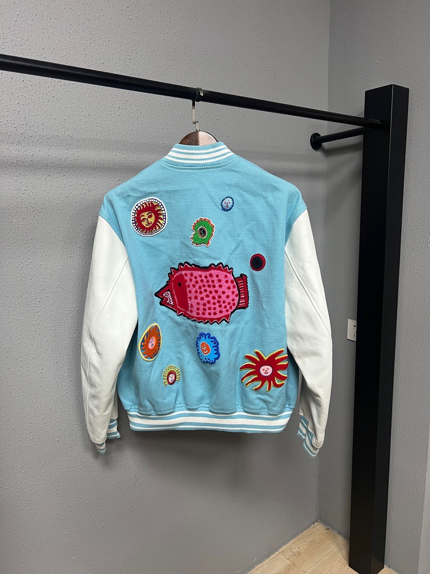 Louis Vuitton Louis Vuitton Blue and White Embroidered Jacket Size US L / EU 52-54 / 3 - 2 Thumbnail