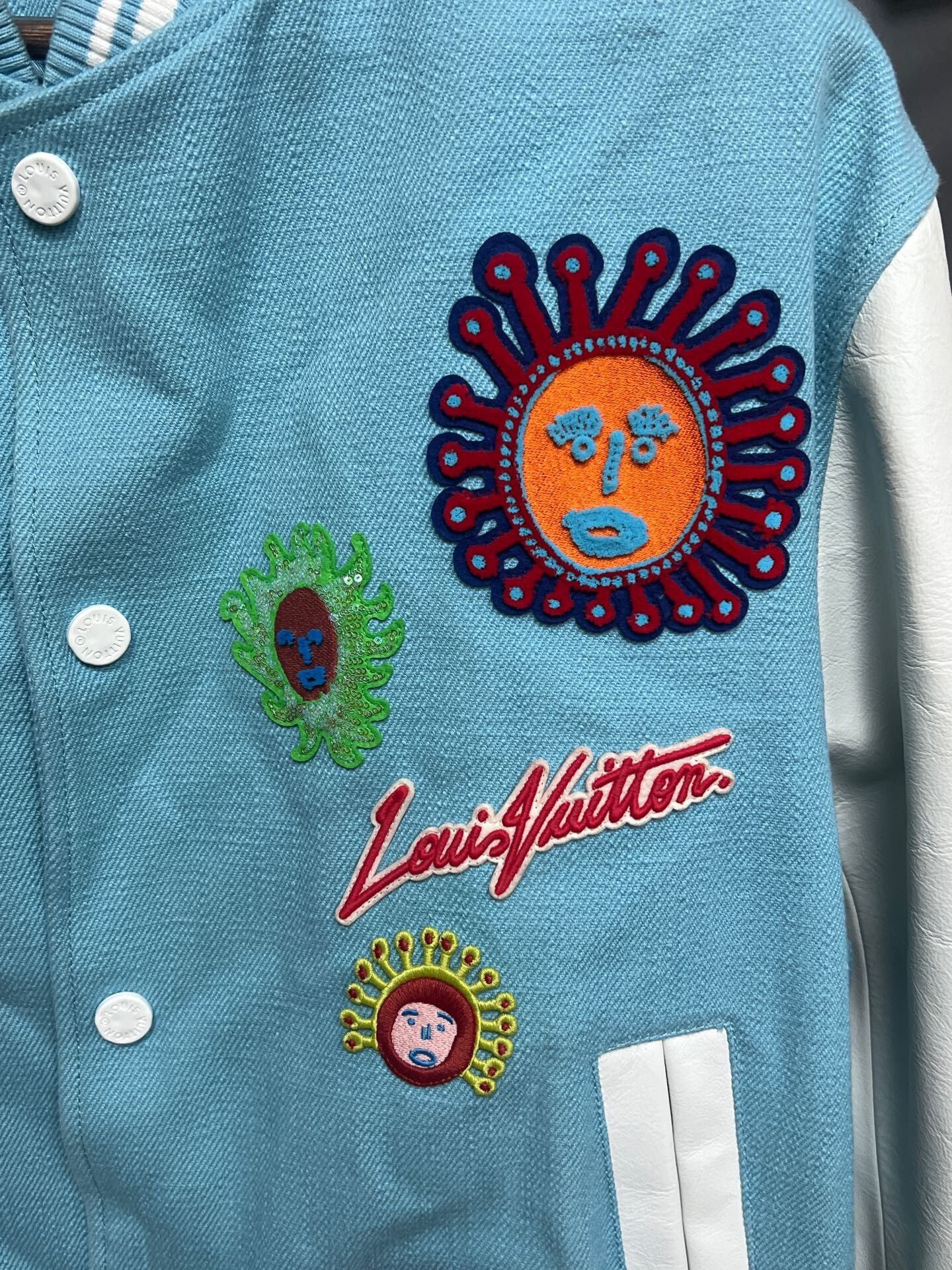 Louis Vuitton Louis Vuitton Blue and White Embroidered Jacket Size US L / EU 52-54 / 3 - 3 Thumbnail