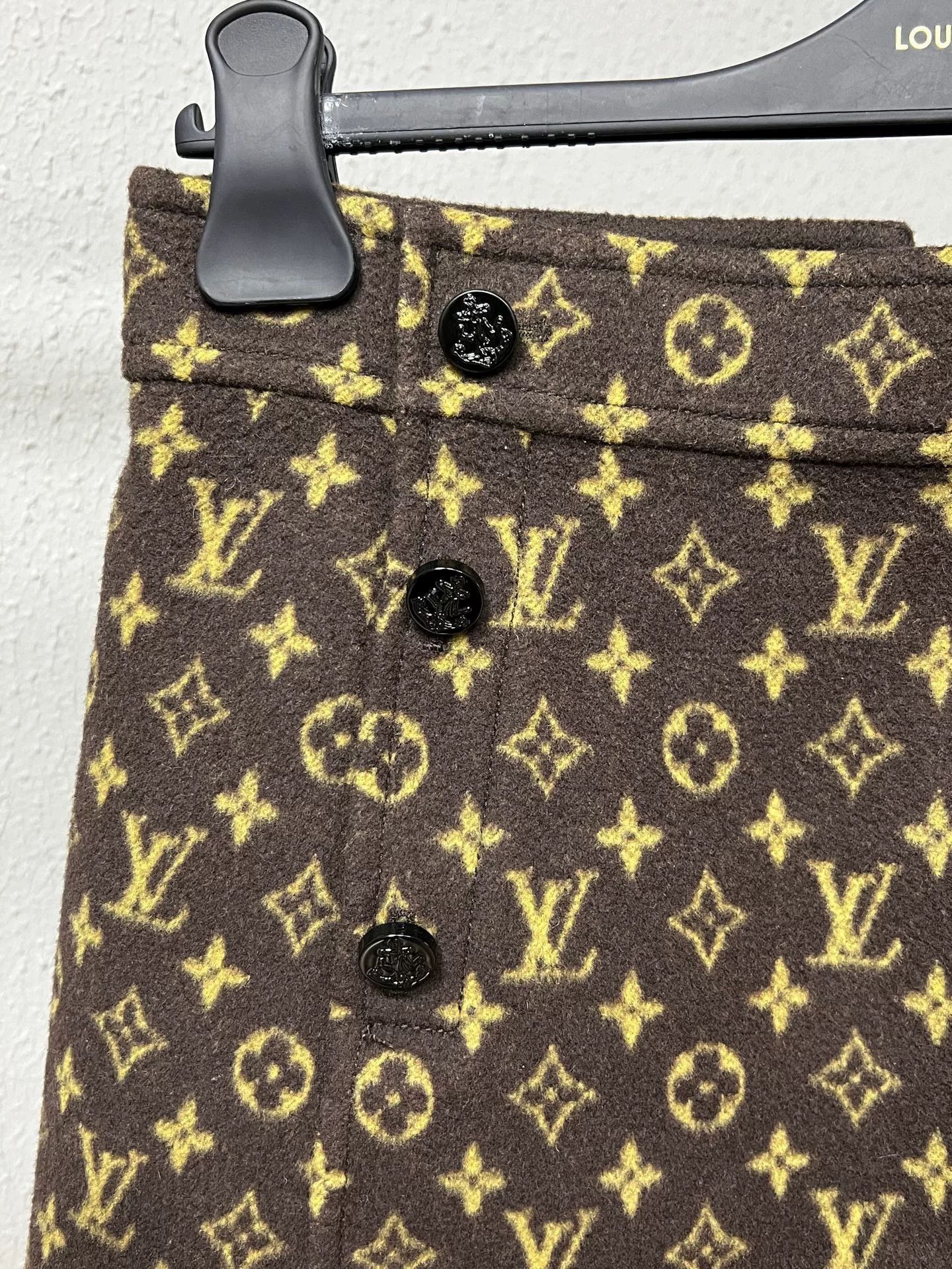 Louis Vuitton louis vuitton brown monogram cashmere skirt Size 38" / US 16 / IT 52 - 3 Thumbnail