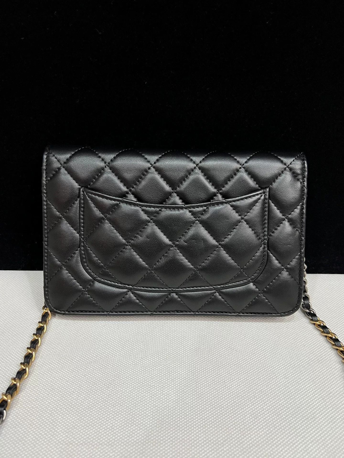 Chanel Pre-loved Bag Very good condition Size ONE SIZE - 3 Thumbnail