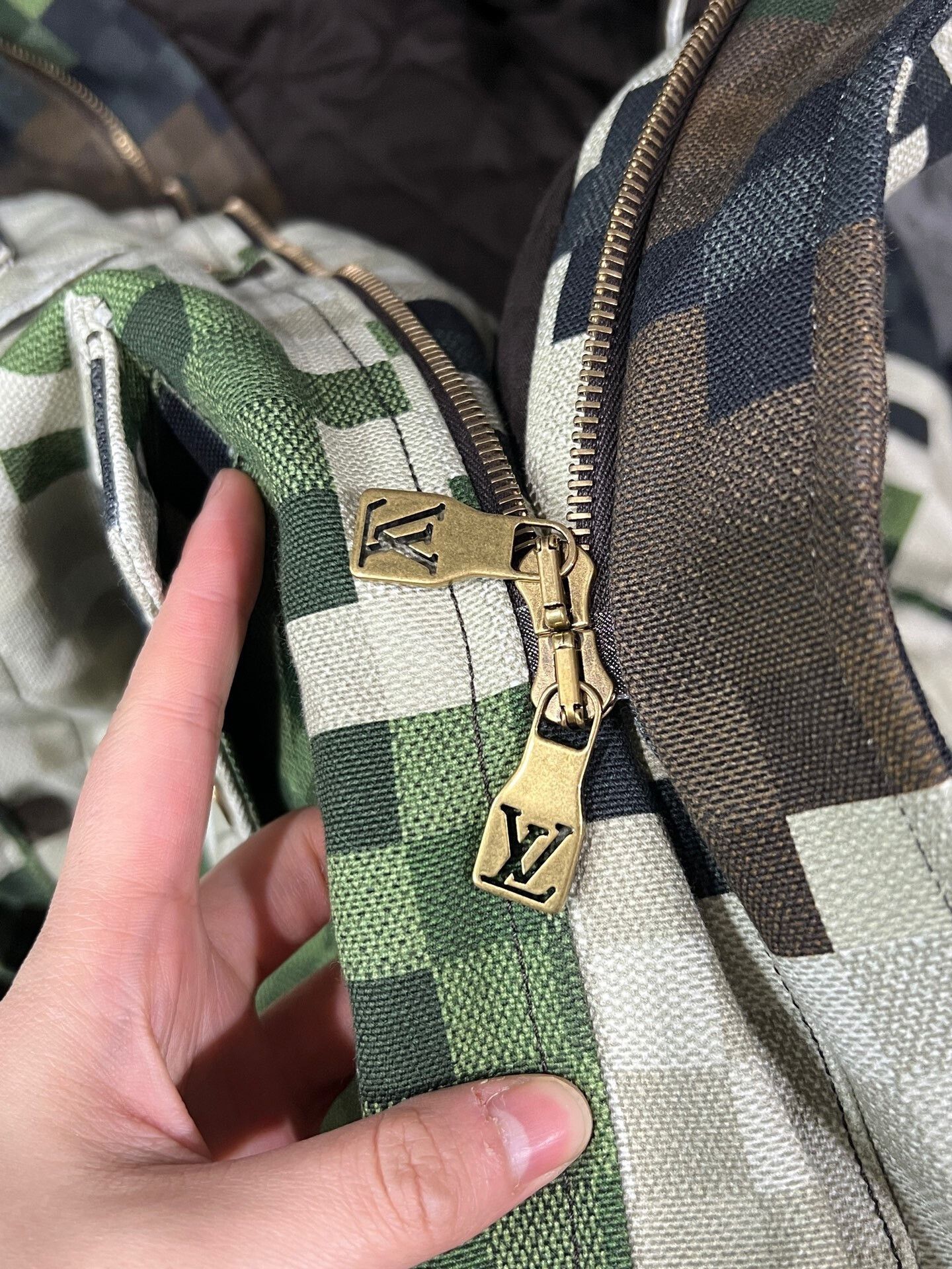 Louis Vuitton louis vuitton camo checkered parka coat Size US M / EU 48-50 / 2 - 5 Thumbnail