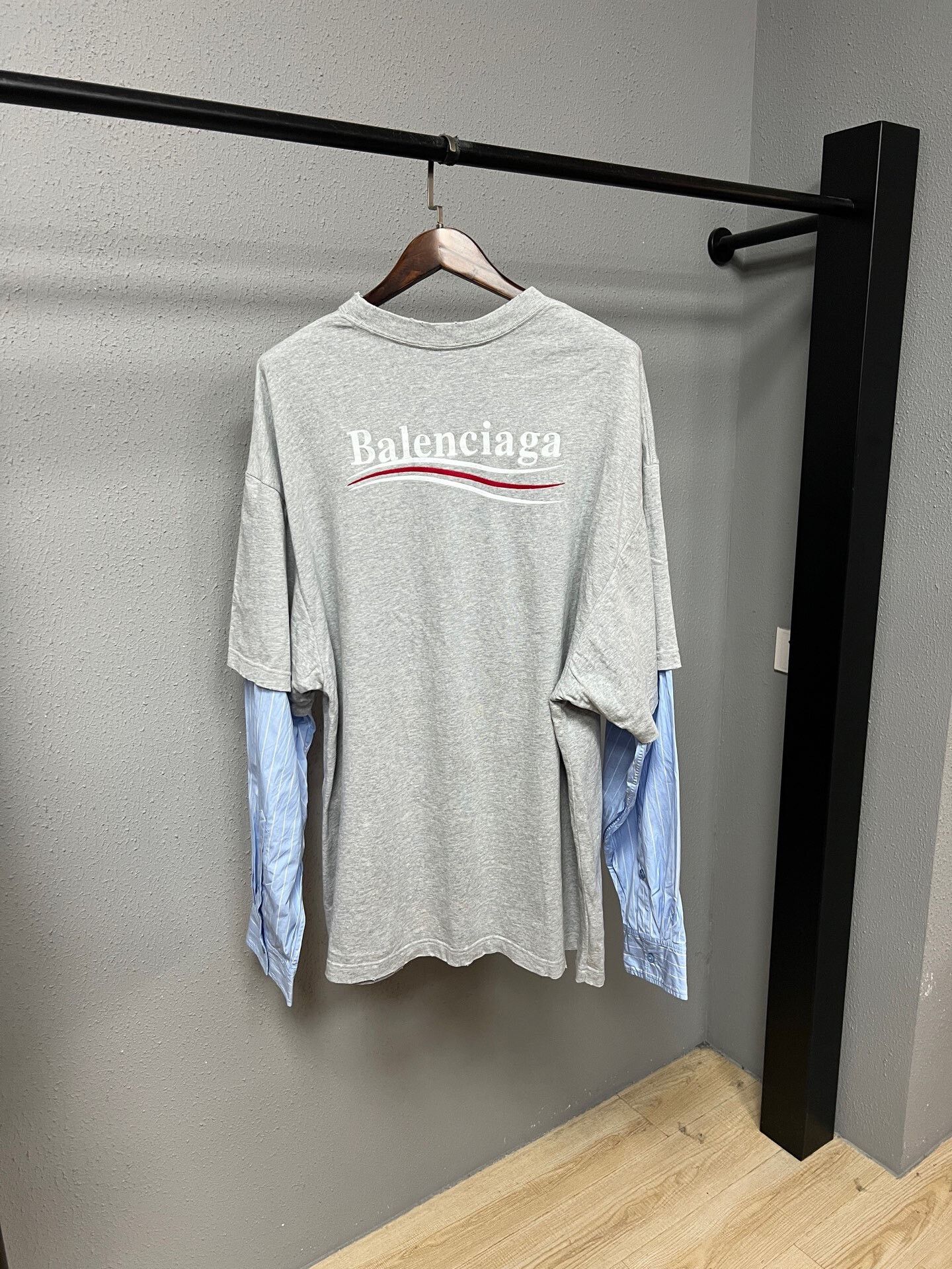 Balenciaga balenciaga gray long sleeve layered shirt Size US S / EU 44-46 / 1 - 2 Thumbnail