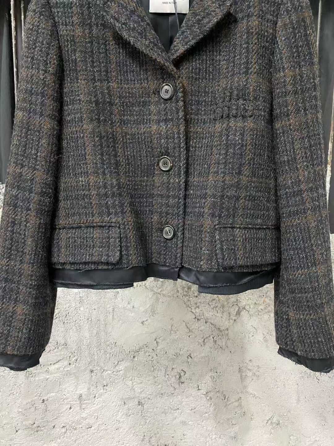 Miu Miu gray plaid Miu Miu blazer jacket Size S / US 4 / IT 40 - 4 Thumbnail