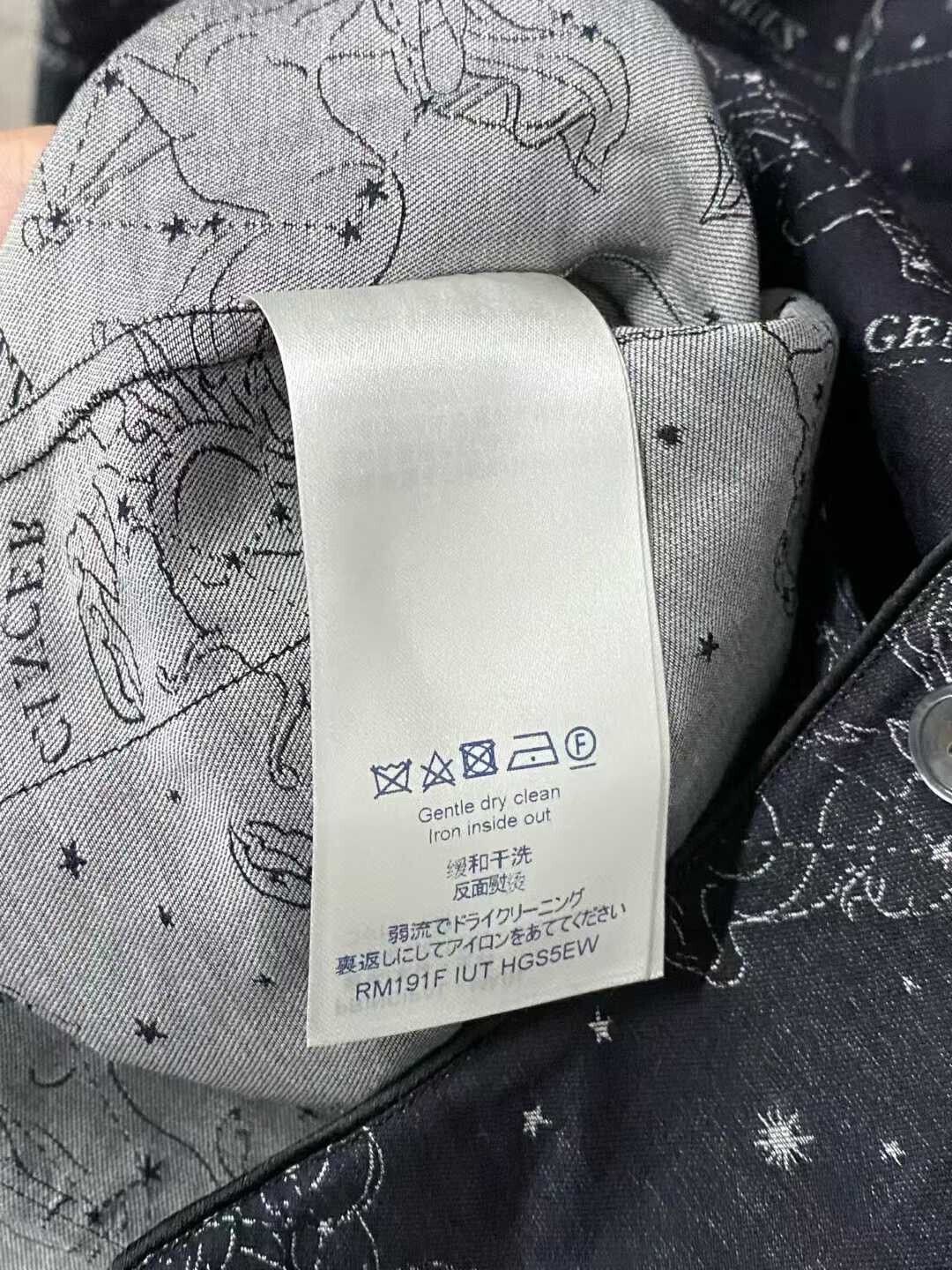 Louis Vuitton louis vuitton constellation long sleeve shirt Size US M / EU 48-50 / 2 - 6 Thumbnail