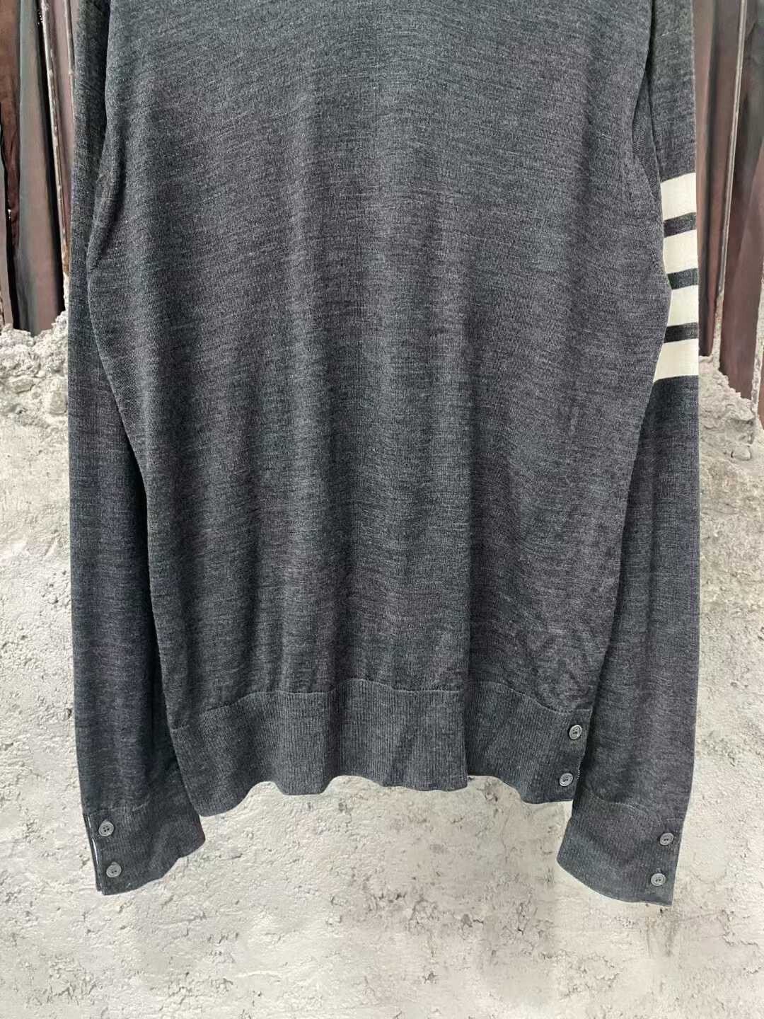 Thom Browne thom browne dark gray knit sweater Size US M / EU 48-50 / 2 - 4 Thumbnail