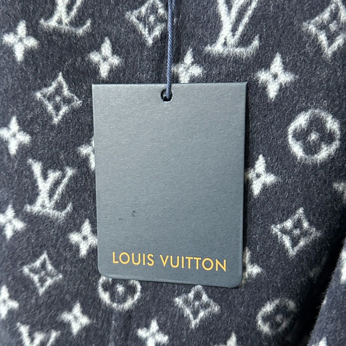 Louis Vuitton louis vuitton navy monogram bathrobe coat Size S / US 4 / IT 40 - 6 Thumbnail