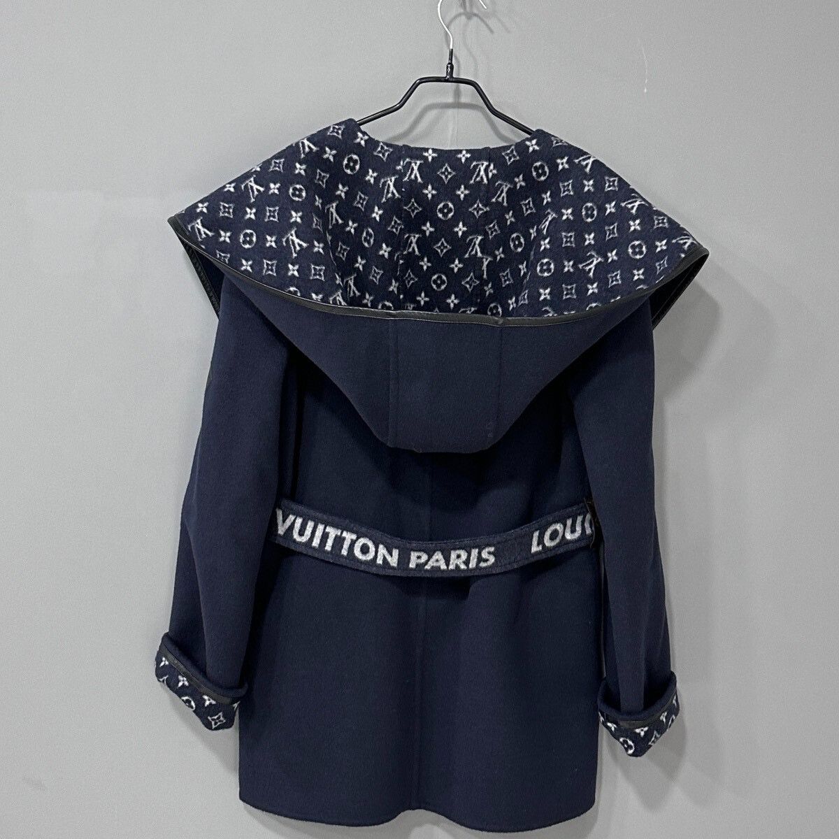 Louis Vuitton louis vuitton navy monogram bathrobe coat Size S / US 4 / IT 40 - 2 Thumbnail