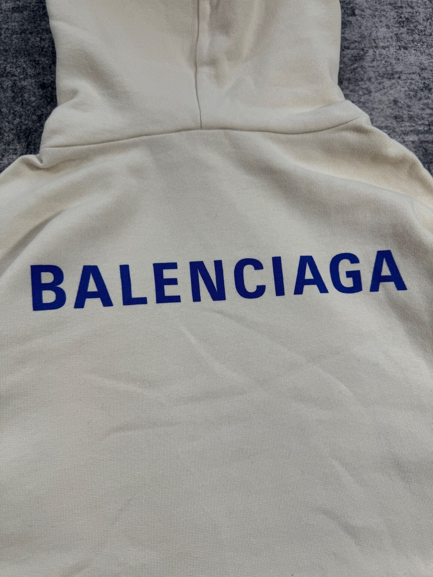 Balenciaga balenciaga cream logo hoodie with blue text Size US XS / EU 42 / 0 - 2 Thumbnail