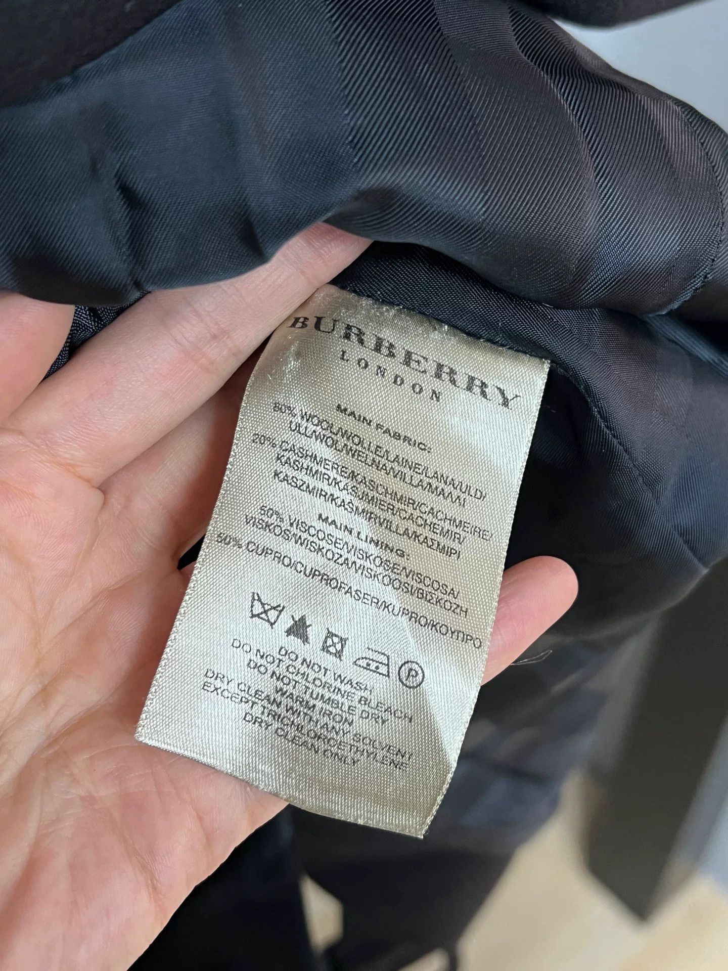 Burberry burberry wool coat in excellent condition Size S / US 4 / IT 40 - 4 Thumbnail