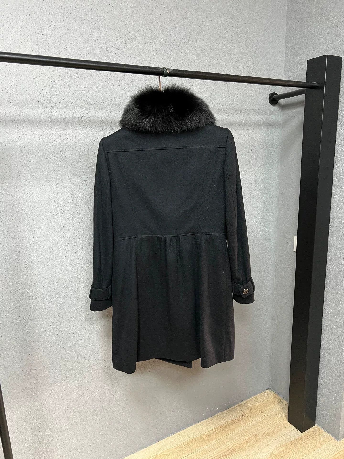 Burberry Burberry Check Fur Collar Coat Size L / US 10 / IT 46 - 2 Thumbnail