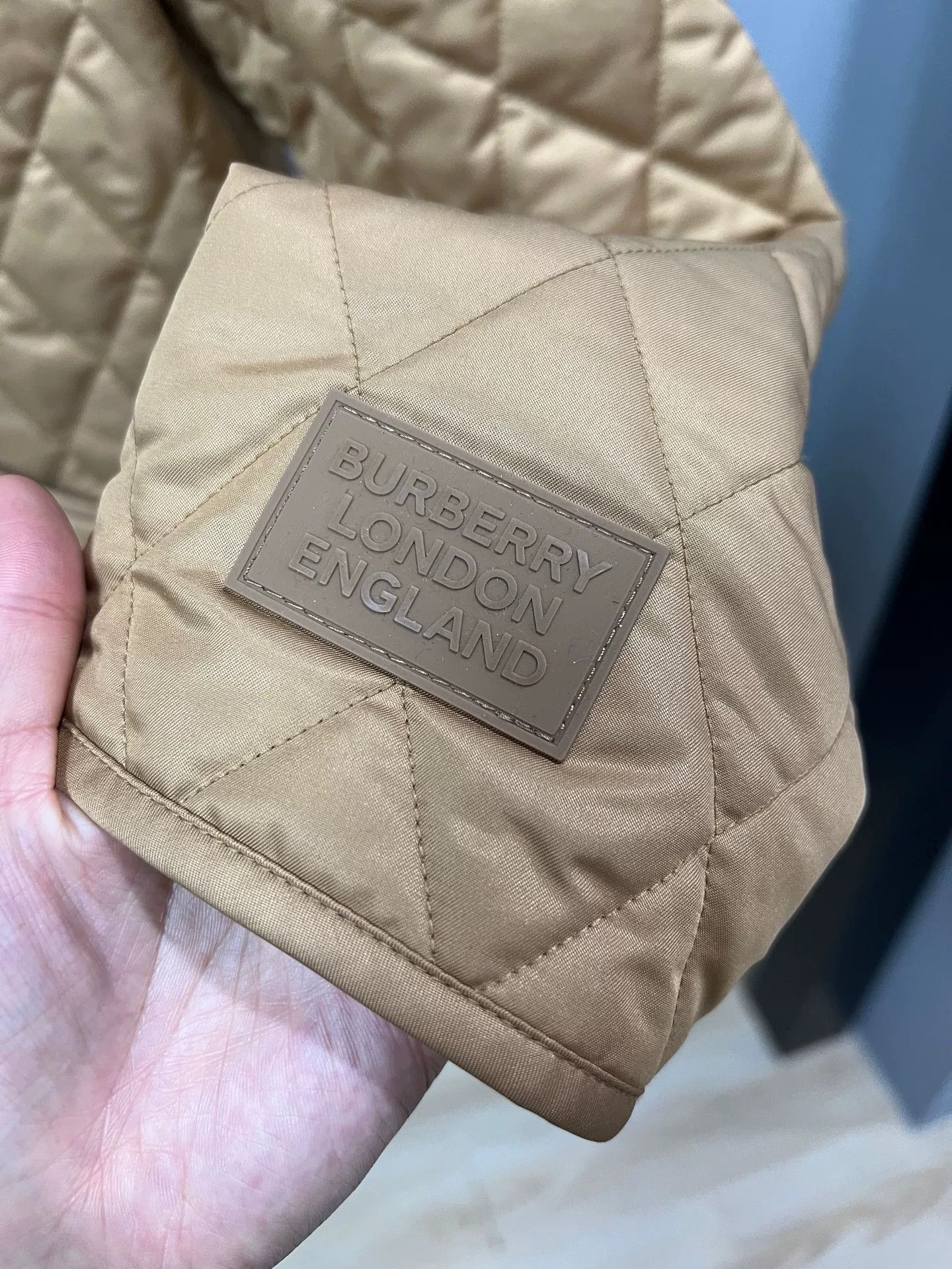 Burberry burberry quilted cotton jacket in beige Size US S / EU 44-46 / 1 - 4 Thumbnail