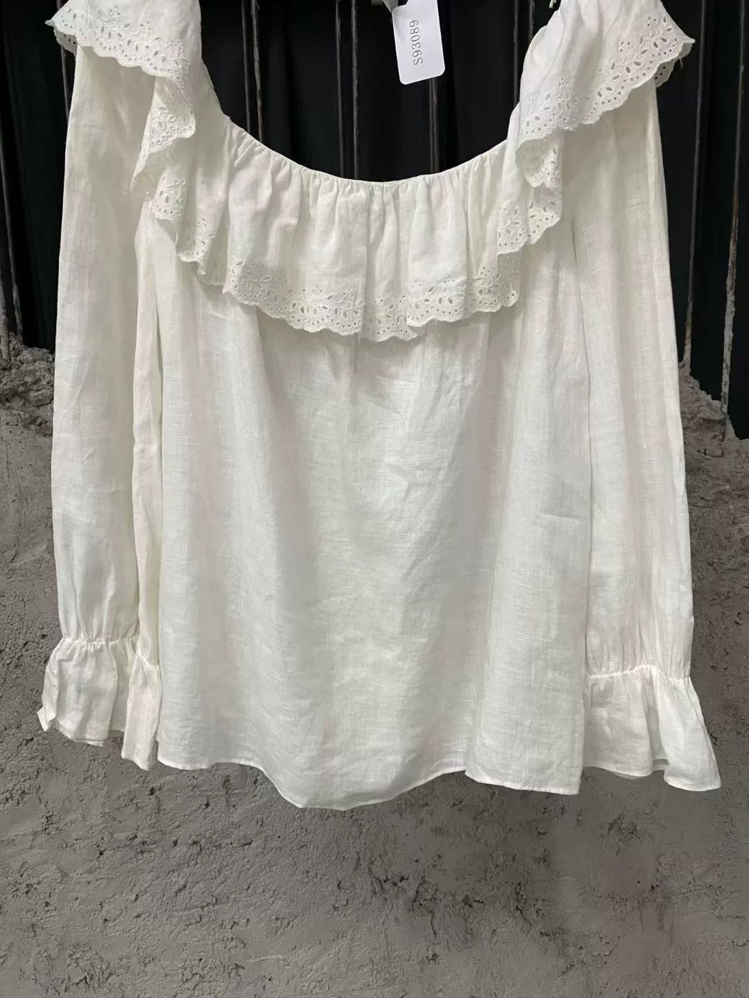 Celine white linen ruffled long sleeve top Size S / US 4 / IT 40 - 4 Thumbnail