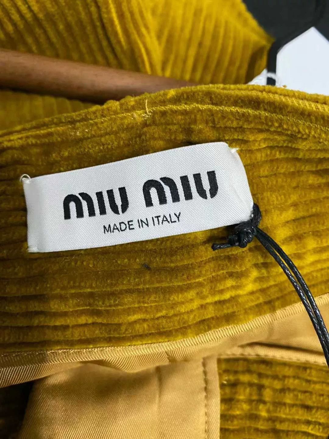 Miu Miu miumiu corduroy ultra short shorts Size 38" / US 16 / IT 52 - 6 Thumbnail