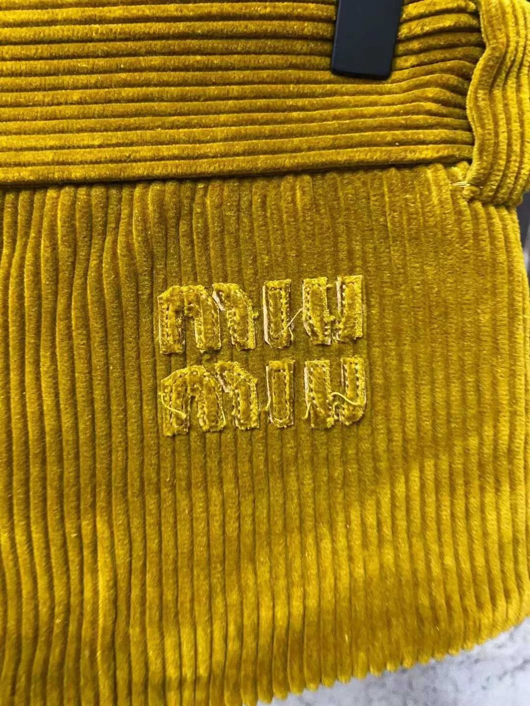 Miu Miu miumiu corduroy ultra short shorts Size 38" / US 16 / IT 52 - 5 Thumbnail