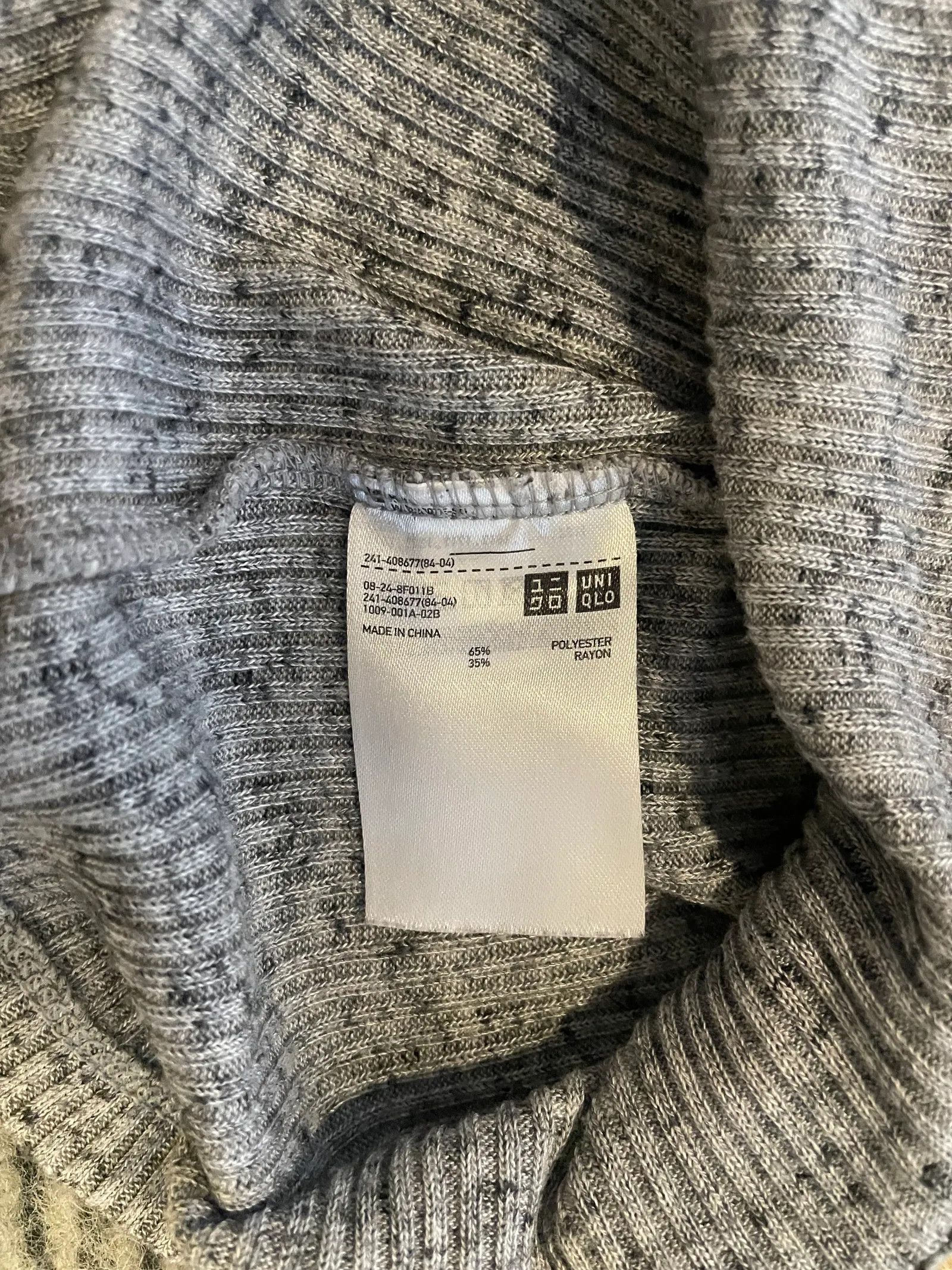 Uniqlo Uniqlo Sweater Size XL / US 12-14 / IT 48-50 - 3 Thumbnail