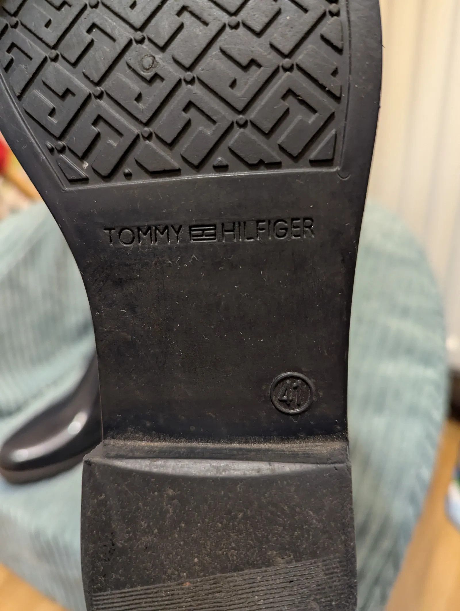 Tommy Hilfiger Tommy Hilfiger Shoes Size US 11 / IT 41 - 2 Thumbnail