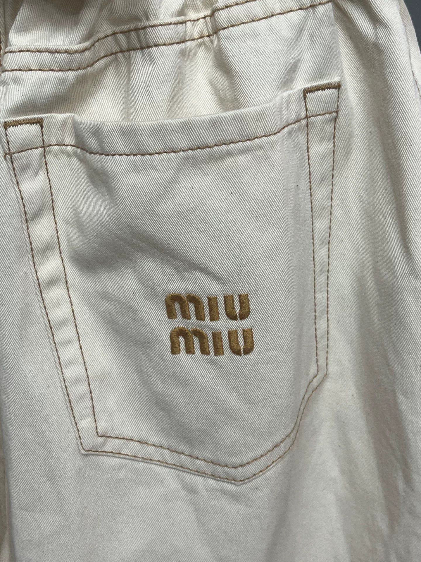 Miu Miu cream flower bud denim trousers Size 25" / US 0 / IT 36 - 3 Thumbnail